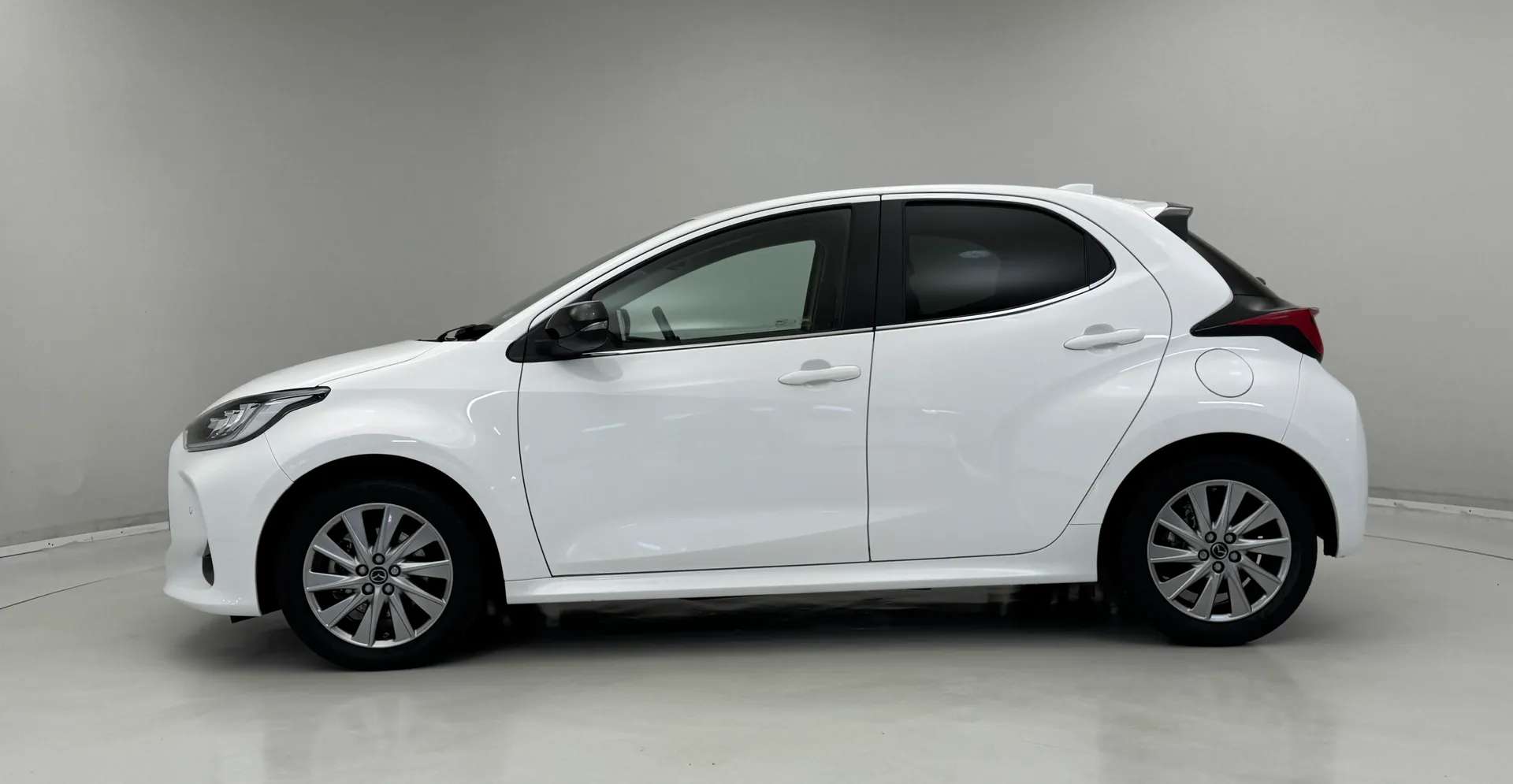 2023 MAZDA 2 HYBRID 2023 MAZDA 2 HYBRID