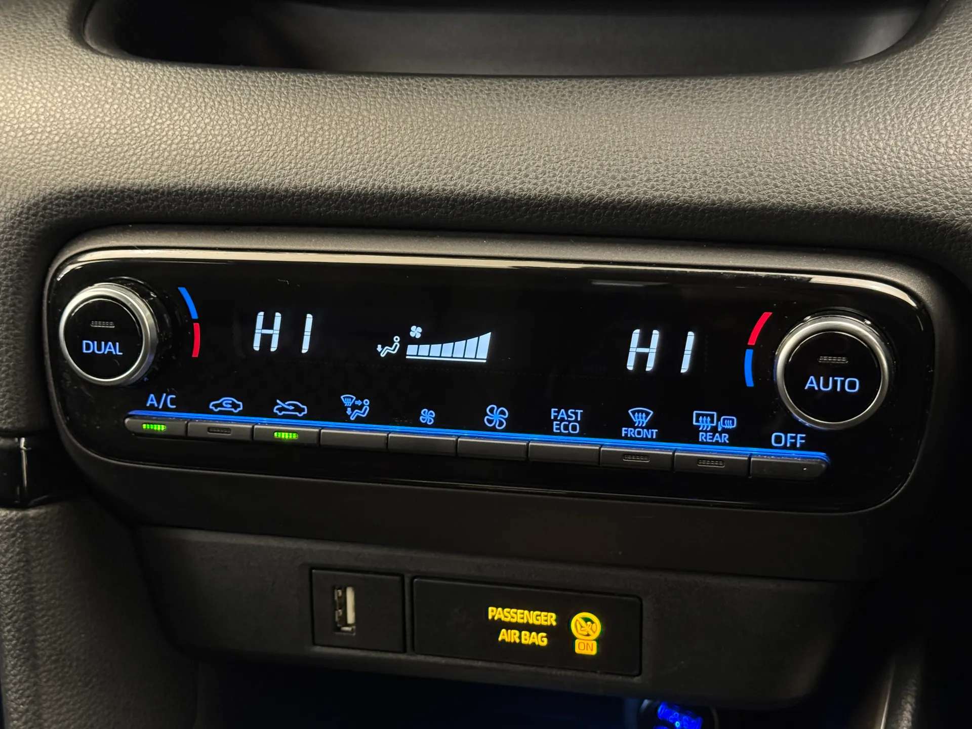 2023 MAZDA 2 HYBRID 2023 MAZDA 2 HYBRID