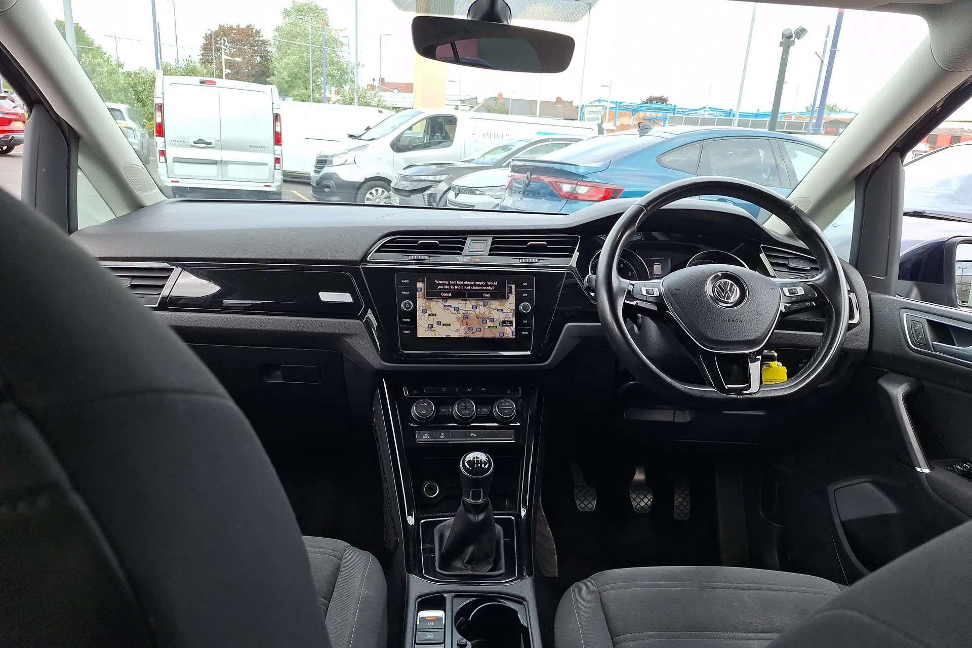 A 2019 VOLKSWAGEN TOURAN 1.5 TSI EVO SEL 5dr A 2019 VOLKSWAGEN TOURAN 1.5 TSI EVO SEL 5dr