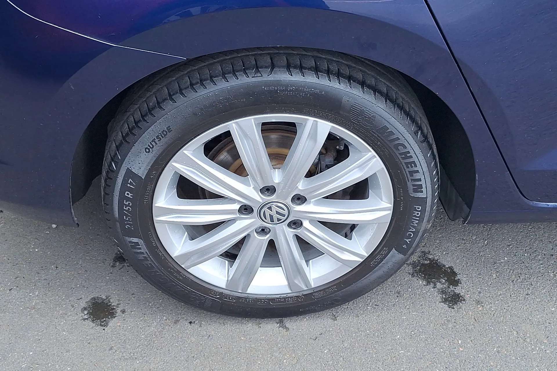 A 2019 VOLKSWAGEN TOURAN 1.5 TSI EVO SEL 5dr A 2019 VOLKSWAGEN TOURAN 1.5 TSI EVO SEL 5dr