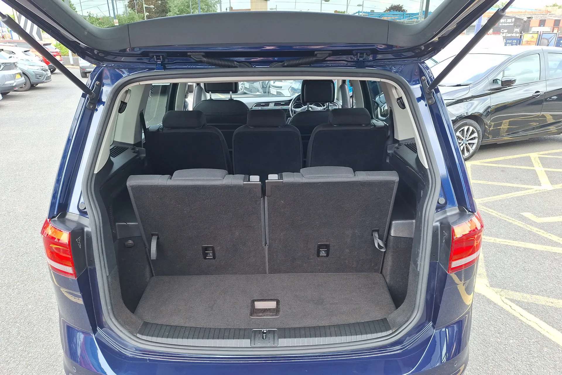 2019 VOLKSWAGEN TOURAN 2019 VOLKSWAGEN TOURAN