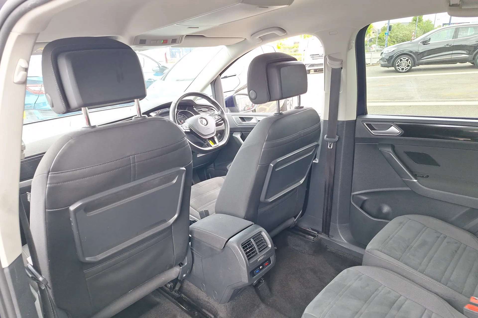 2019 VOLKSWAGEN TOURAN 2019 VOLKSWAGEN TOURAN
