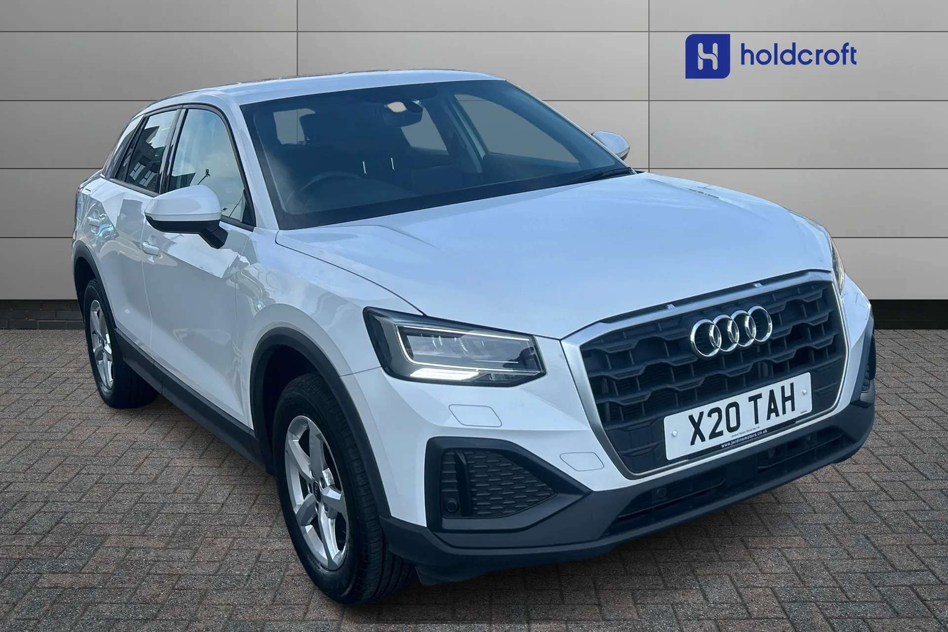 A 2022 AUDI Q2 30 TFSI Technik 5dr A 2022 AUDI Q2 30 TFSI Technik 5dr
