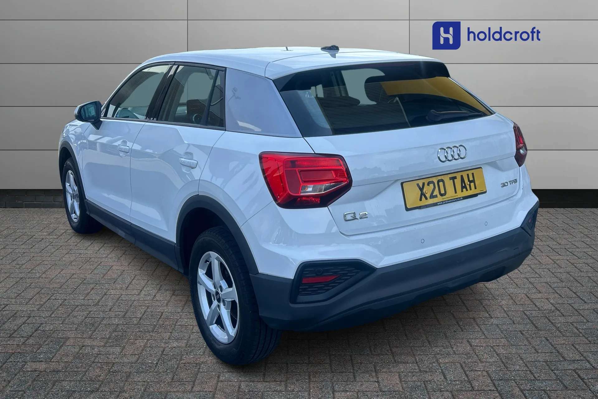 A 2022 AUDI Q2 30 TFSI Technik 5dr A 2022 AUDI Q2 30 TFSI Technik 5dr