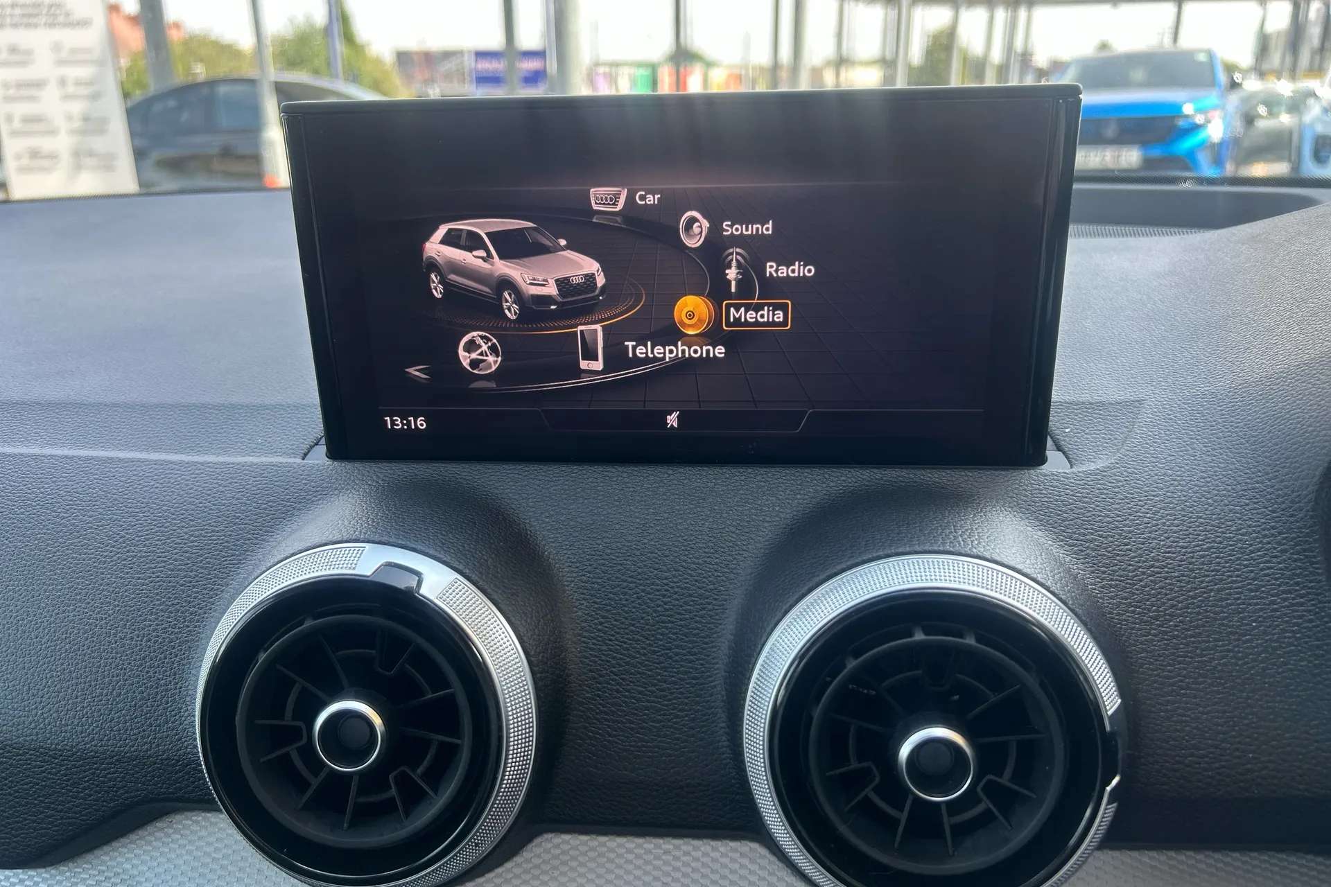 2022 AUDI Q2 2022 AUDI Q2