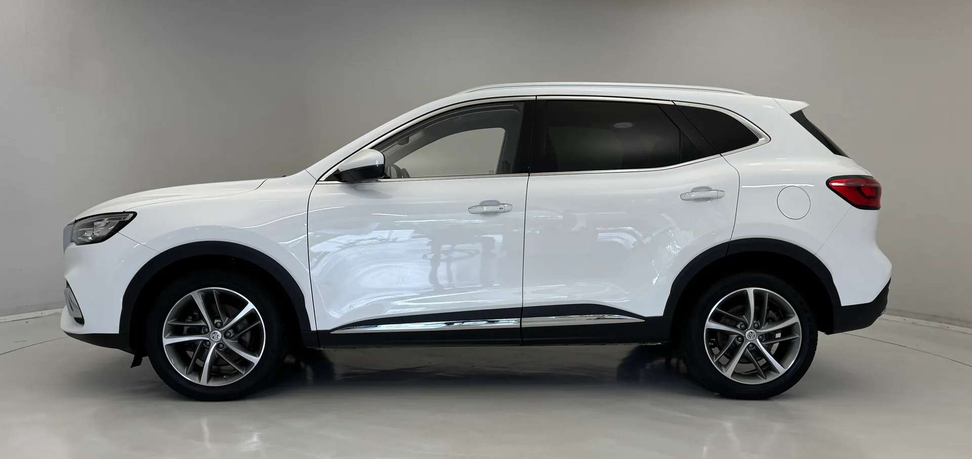 2023 MG MOTOR UK HS 2023 MG MOTOR UK HS