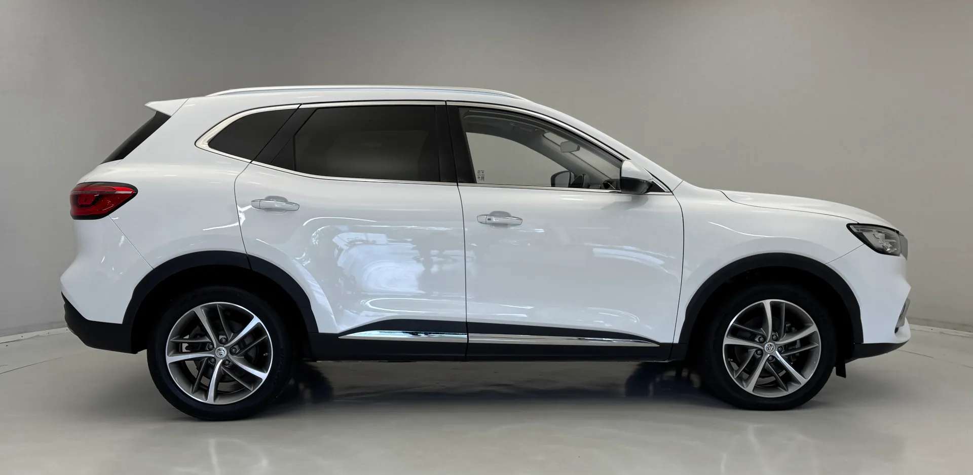 2023 MG MOTOR UK HS 2023 MG MOTOR UK HS