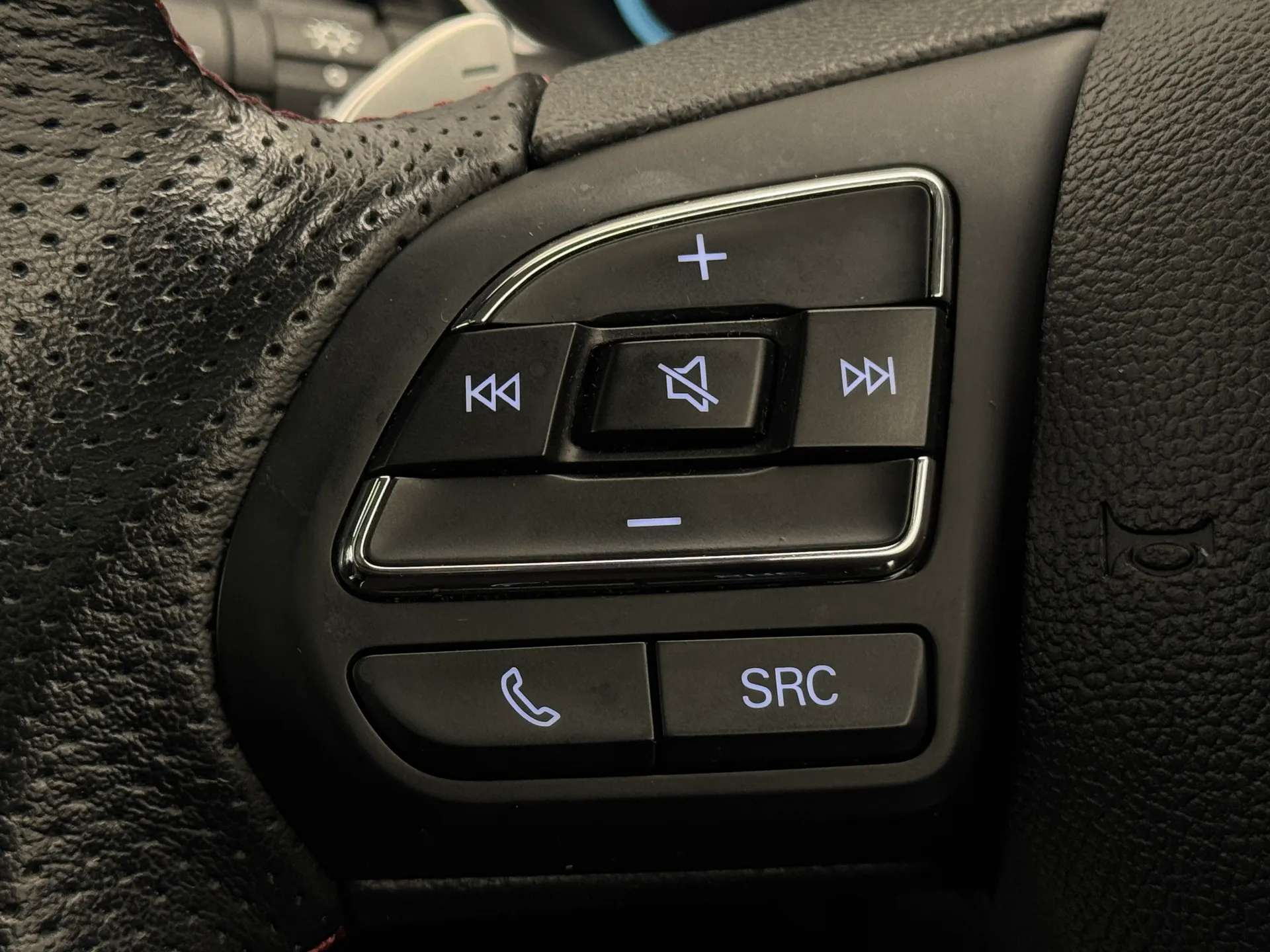 2023 MG MOTOR UK HS 2023 MG MOTOR UK HS