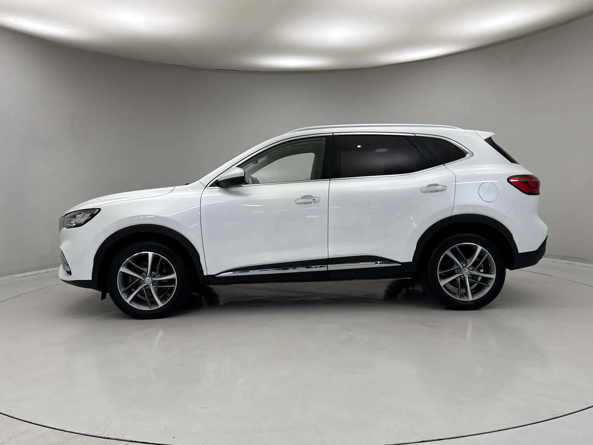 A 2022 MG MOTOR UK HS 1.5 T-GDI Exclusive 5dr DCT âï¸ TOP OF THE RANGE AUTO âï¸ A 2022 MG MOTOR UK HS 1.5 T-GDI Exclusive 5dr DCT âï¸ TOP OF THE RANGE AUTO âï¸