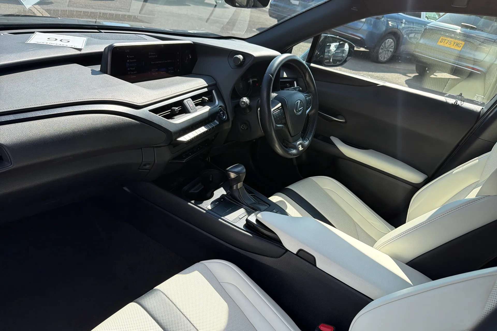 2020 LEXUS UX 2020 LEXUS UX