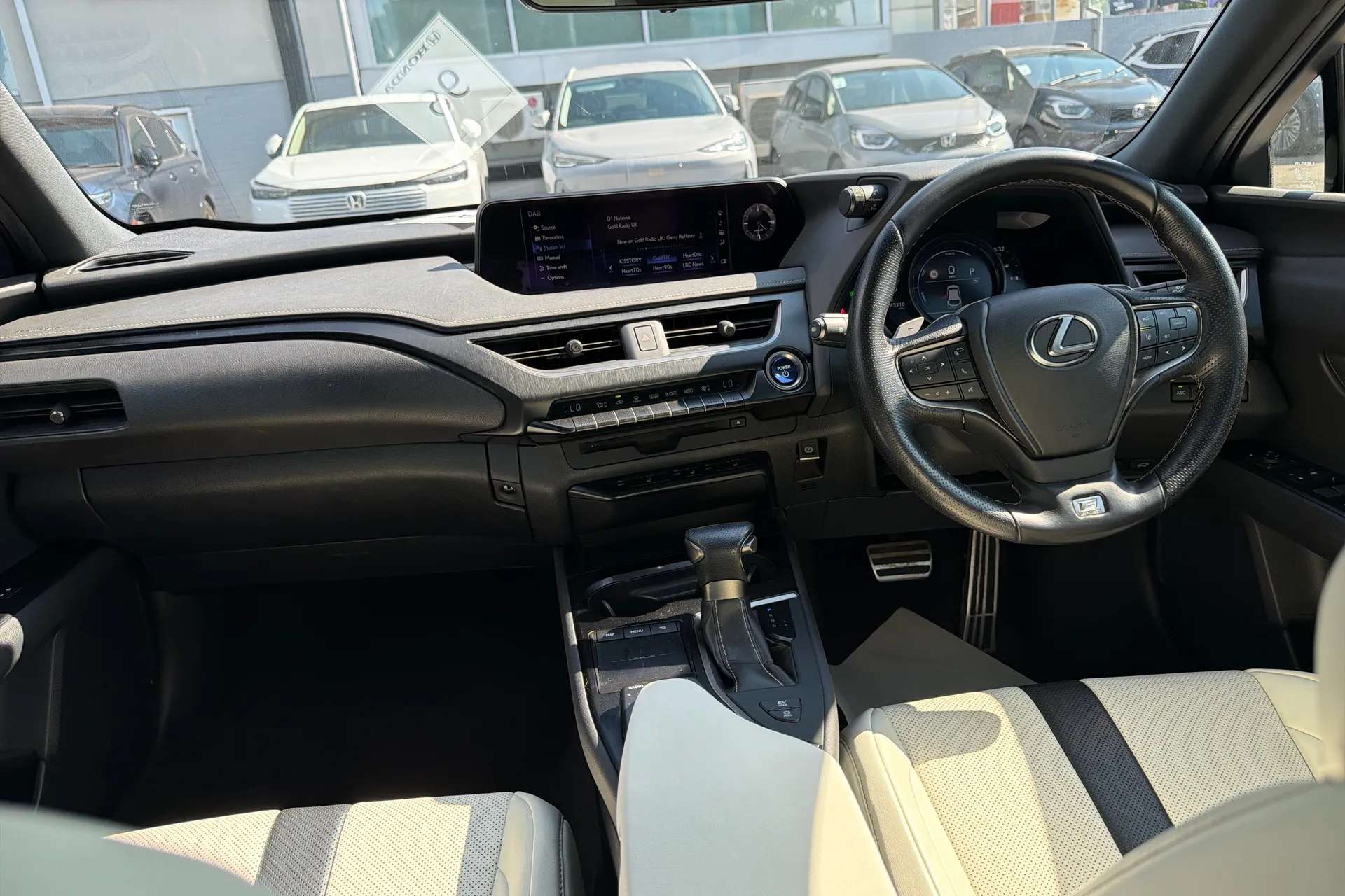 2020 LEXUS UX 2020 LEXUS UX