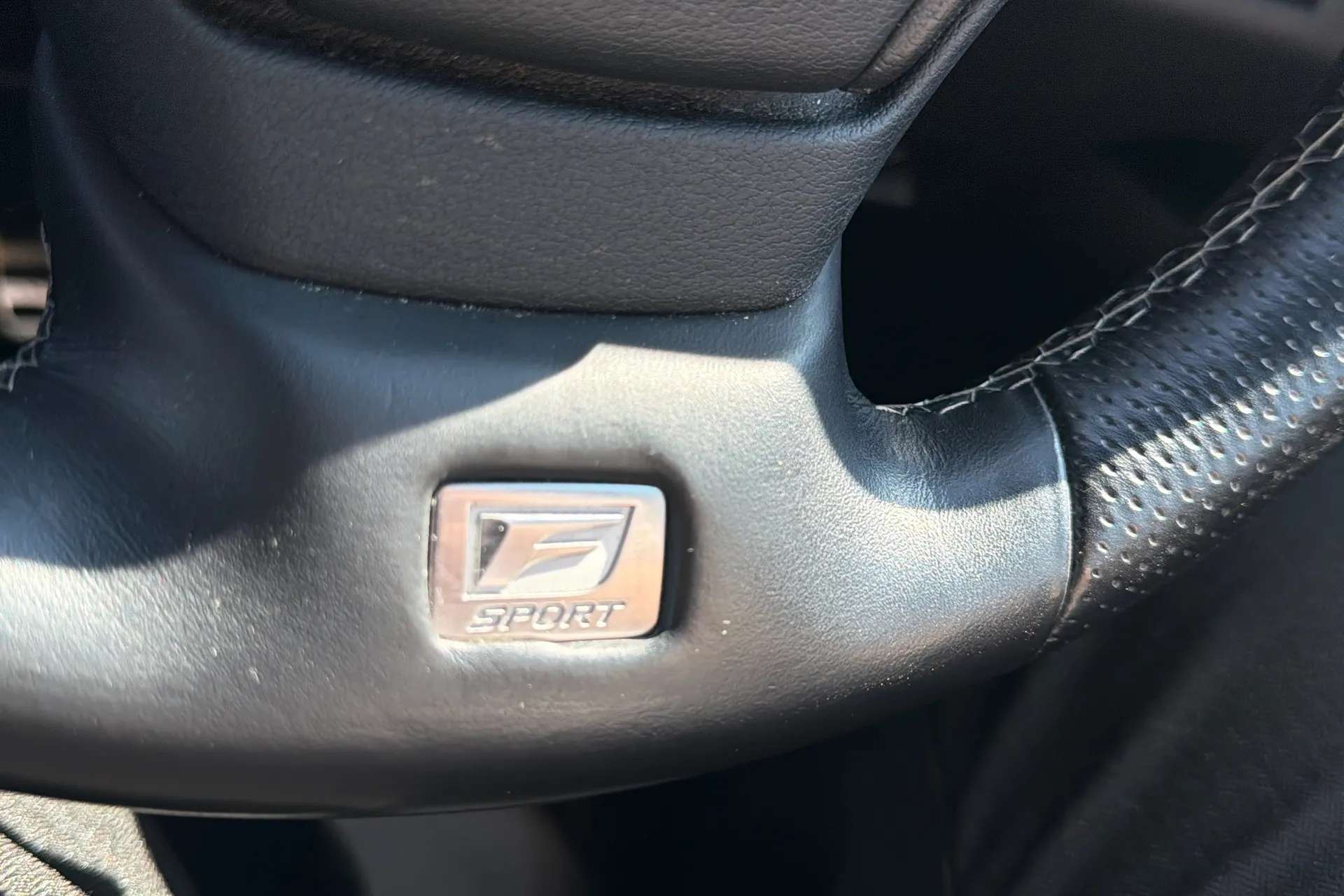 2020 LEXUS UX 2020 LEXUS UX