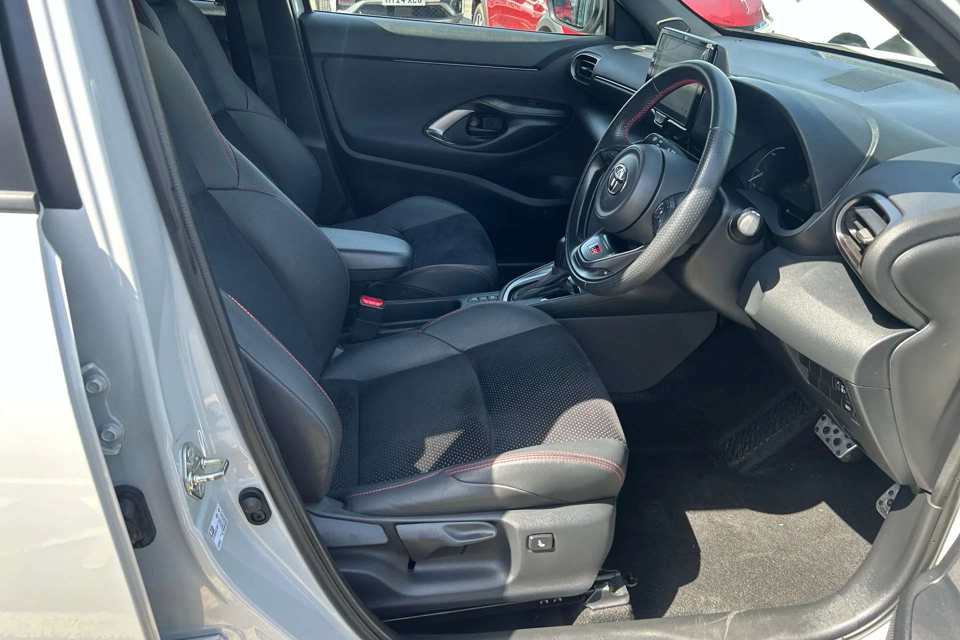 2023 TOYOTA YARIS CROSS 2023 TOYOTA YARIS CROSS