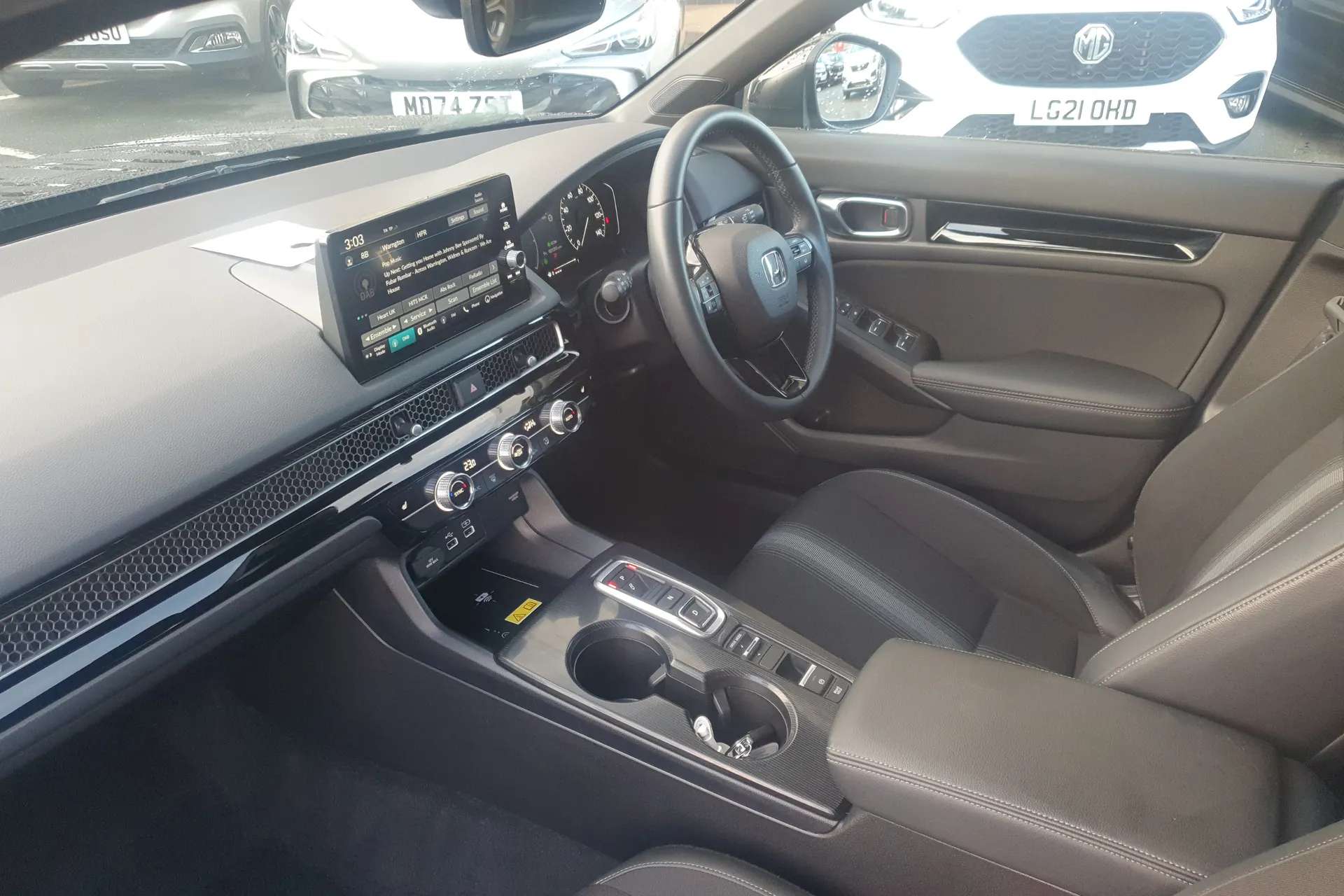 A 2022 HONDA CIVIC 2.0 eHEV Sport 5dr CVT A 2022 HONDA CIVIC 2.0 eHEV Sport 5dr CVT