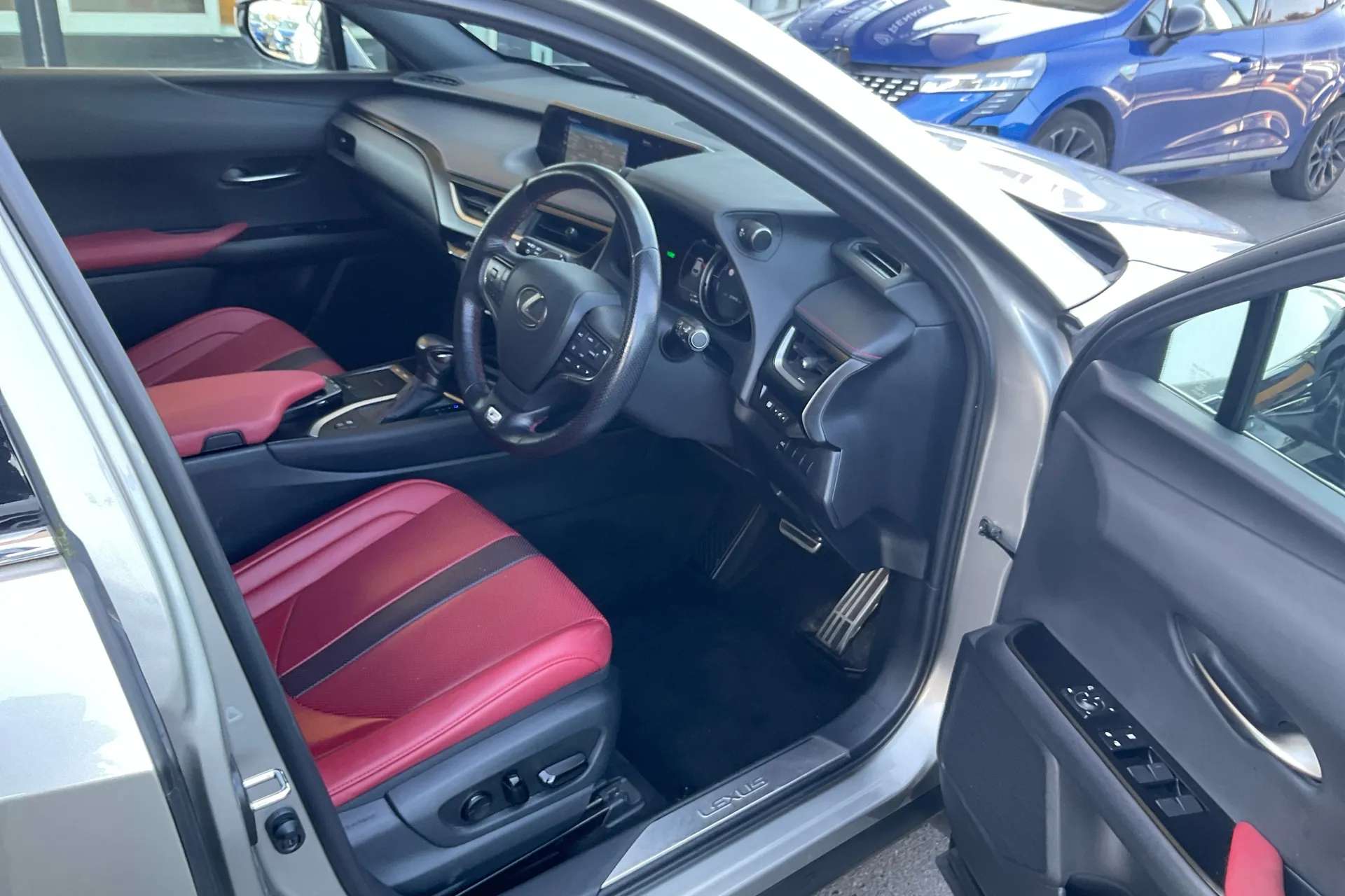 2021 LEXUS UX 2021 LEXUS UX