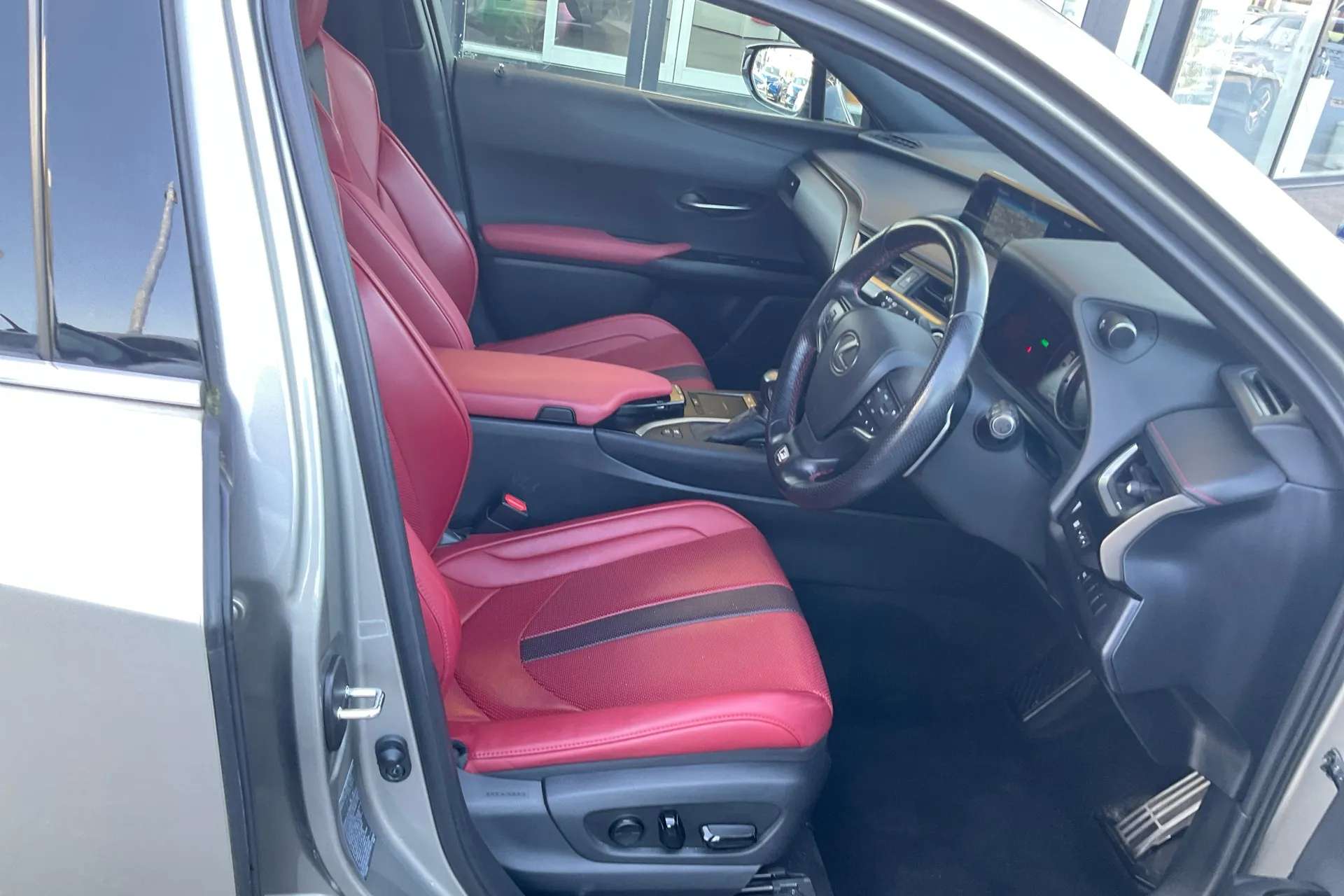 2021 LEXUS UX 2021 LEXUS UX