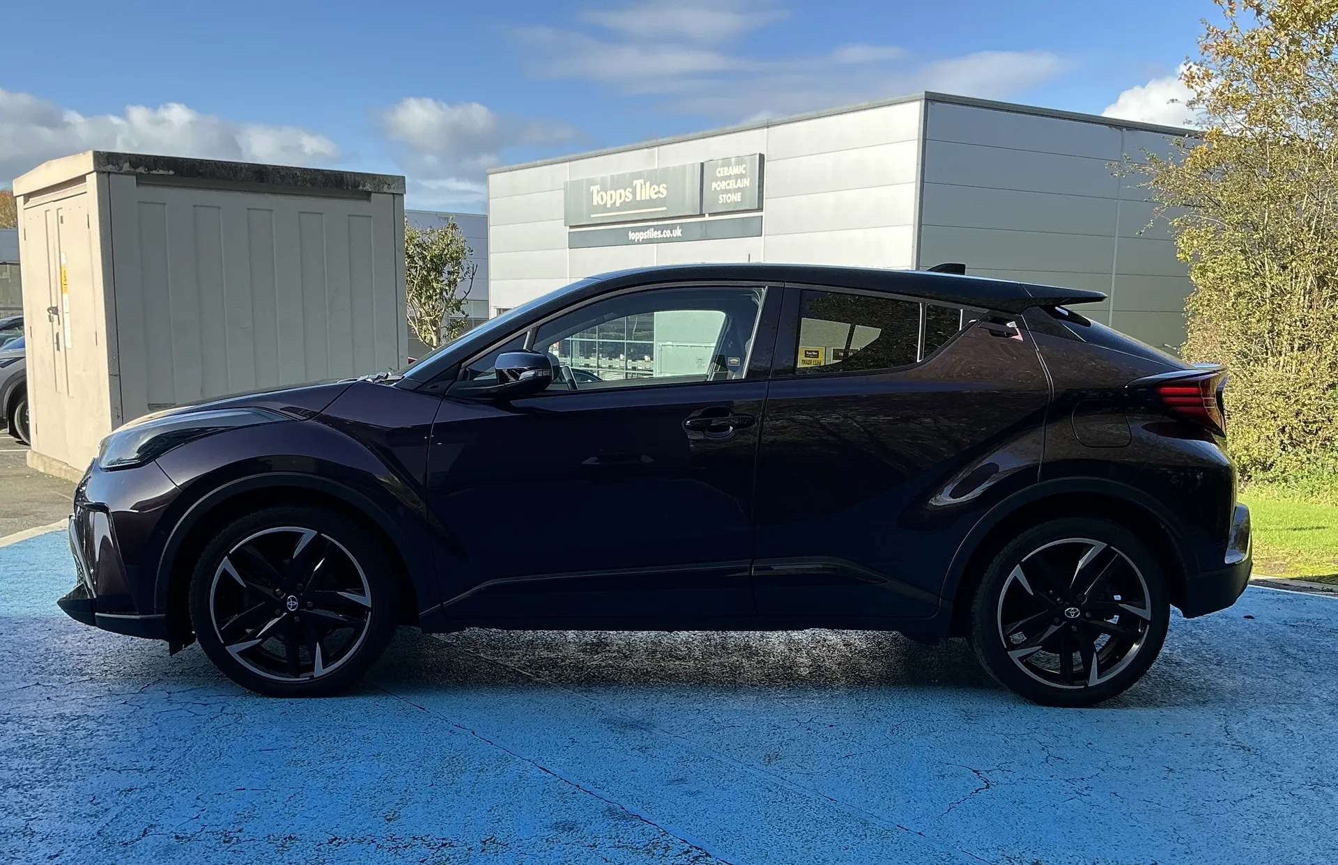 A 2023 TOYOTA C-HR 1.8 Hybrid GR Sport 5dr CVT A 2023 TOYOTA C-HR 1.8 Hybrid GR Sport 5dr CVT