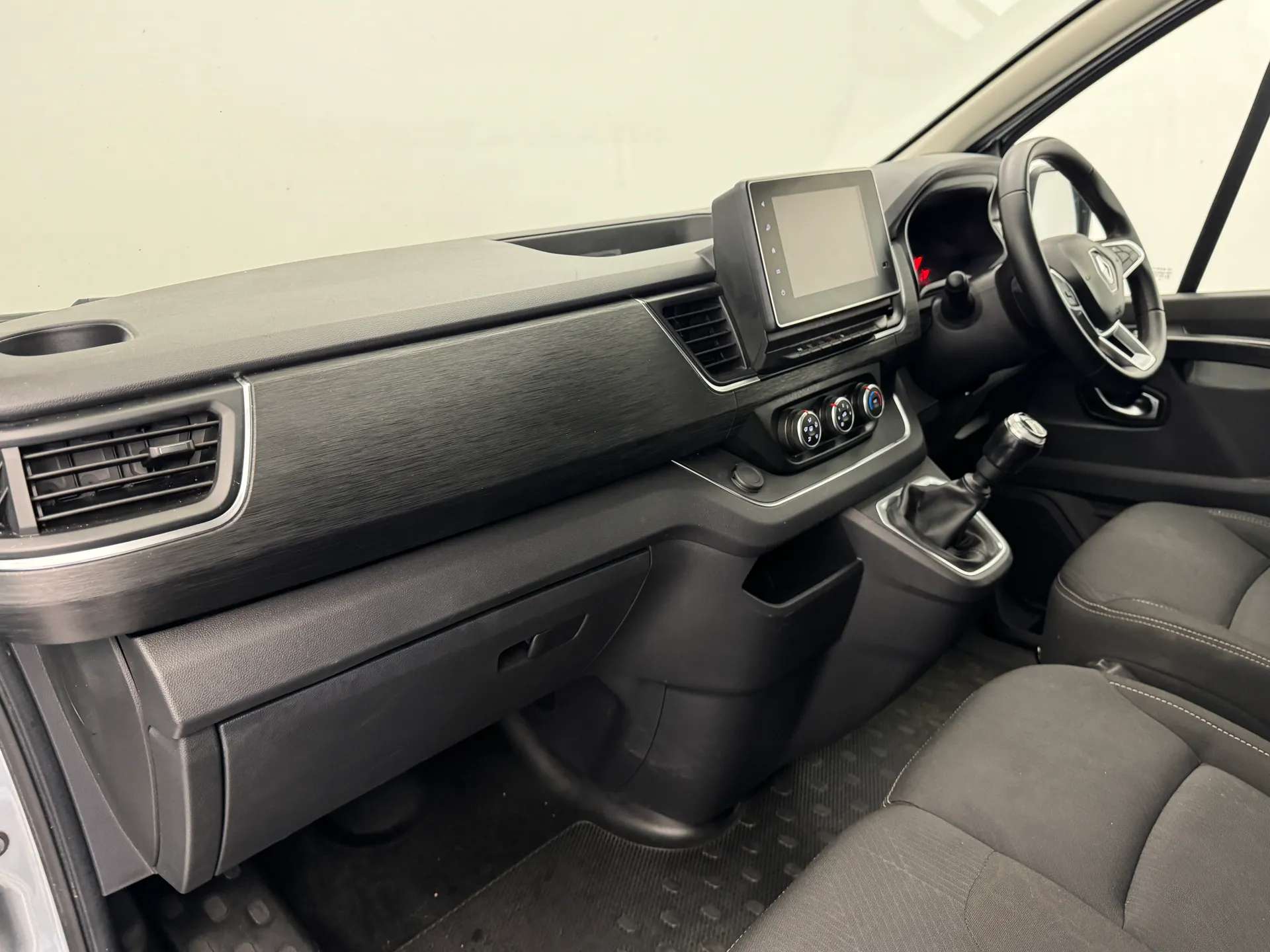 2023 RENAULT TRAFIC 2023 RENAULT TRAFIC