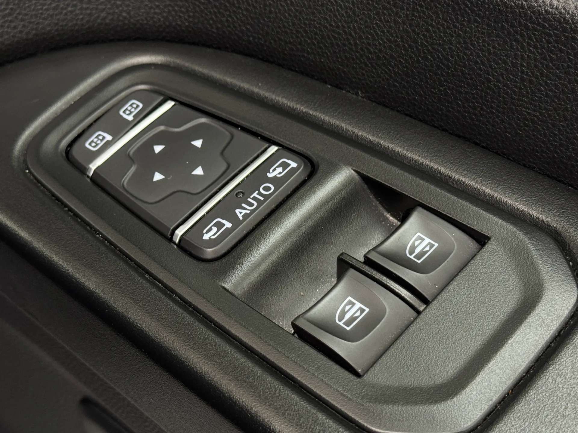 2023 RENAULT TRAFIC 2023 RENAULT TRAFIC