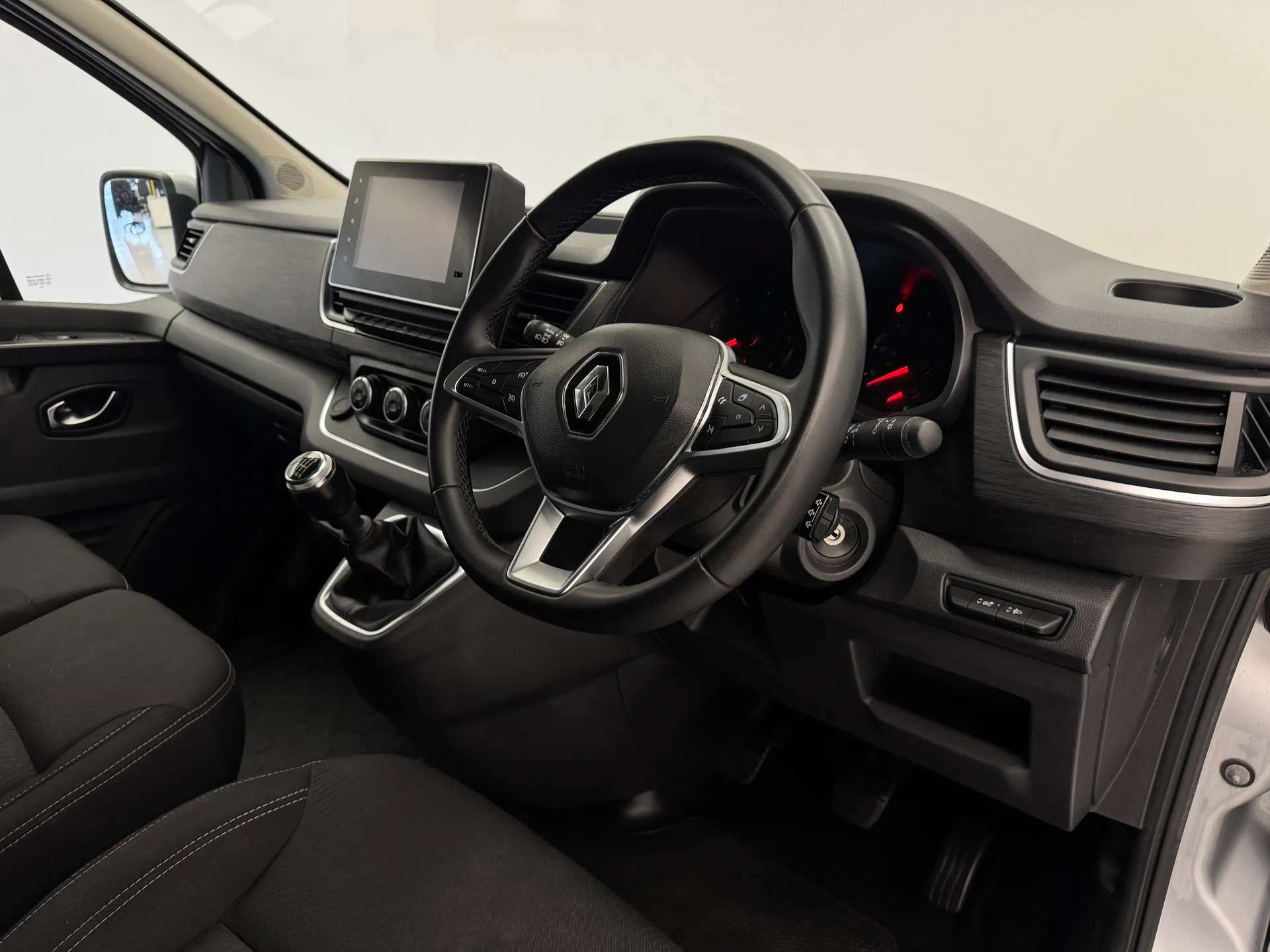 2023 RENAULT TRAFIC 2023 RENAULT TRAFIC