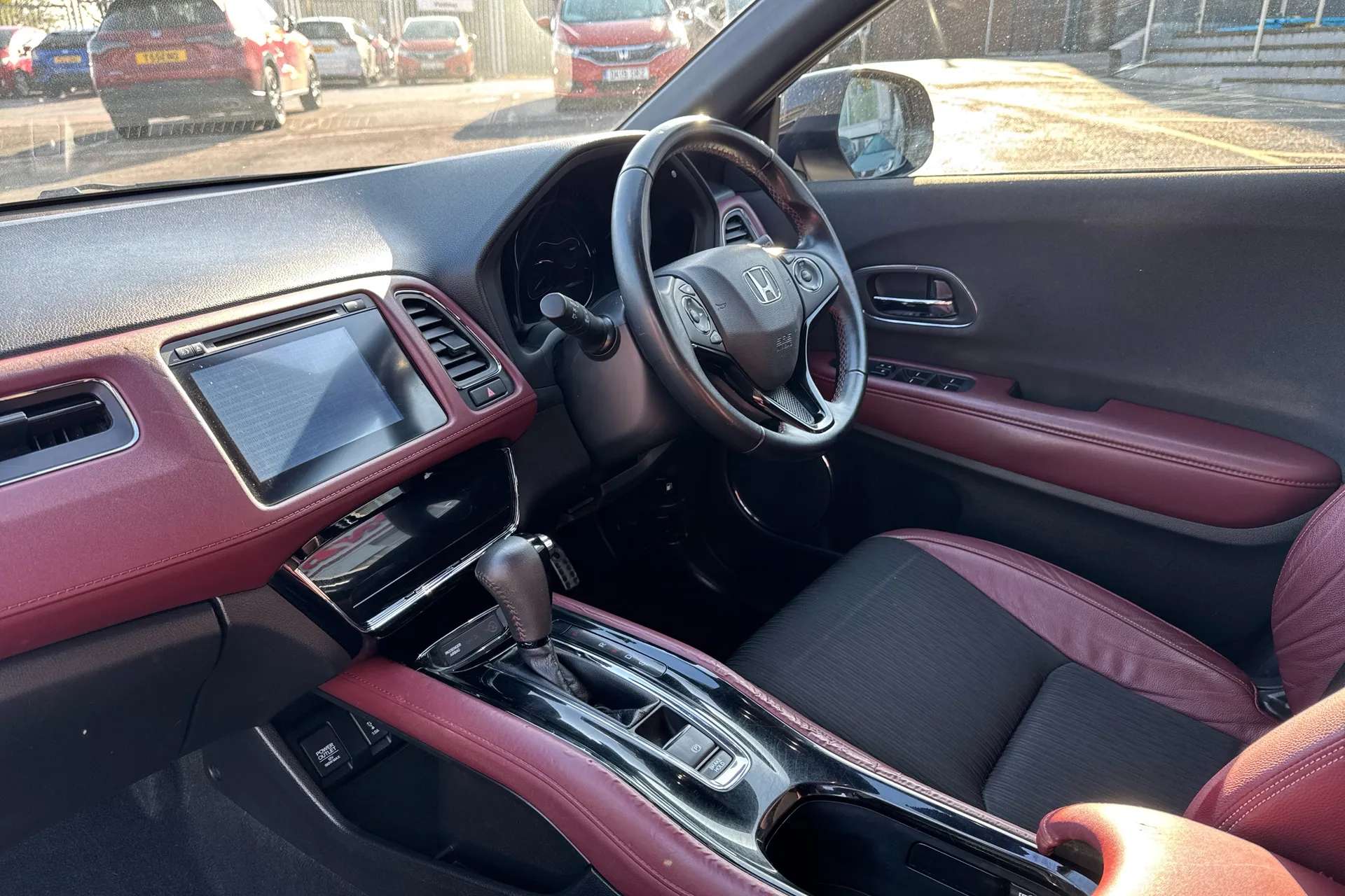 A 2019 HONDA HR-V 1.5 i-VTEC Turbo Sport CVT 5dr A 2019 HONDA HR-V 1.5 i-VTEC Turbo Sport CVT 5dr
