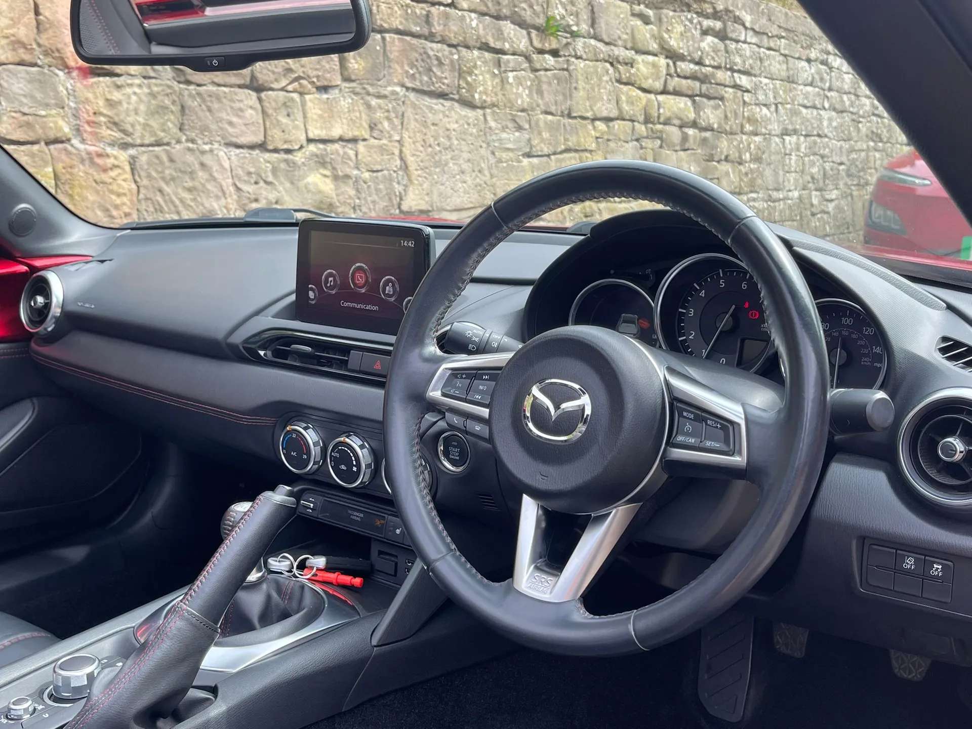 2019 MAZDA MX-5 2019 MAZDA MX-5