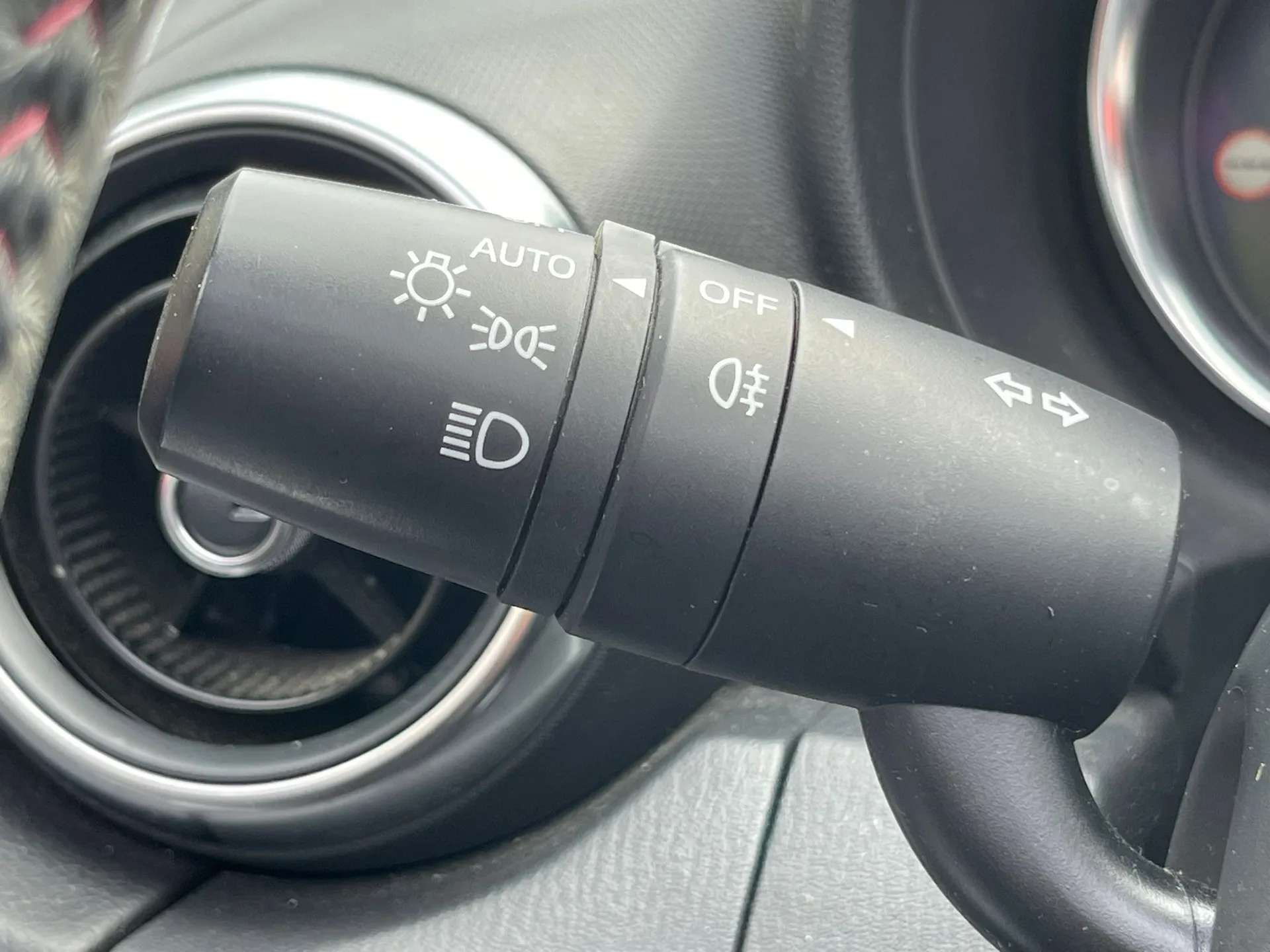 2019 MAZDA MX-5 2019 MAZDA MX-5