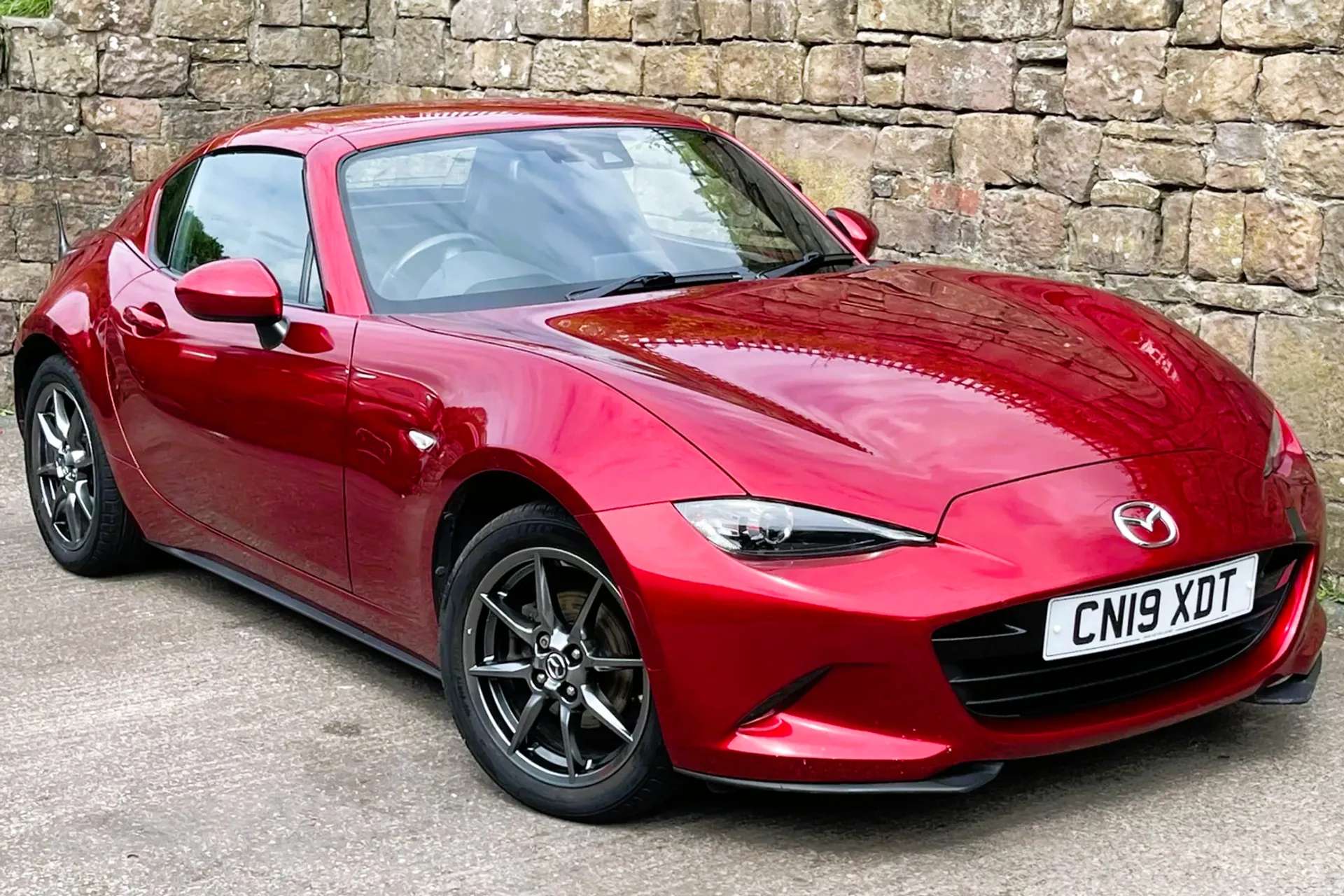 2019 MAZDA MX-5 2019 MAZDA MX-5