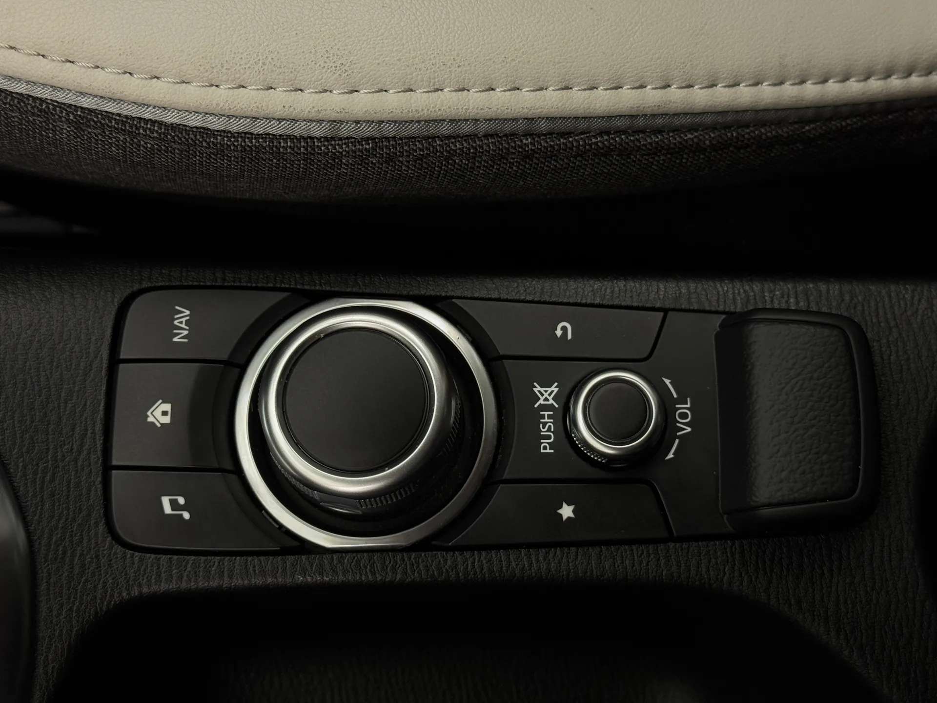 2020 MAZDA MAZDA2 2020 MAZDA MAZDA2
