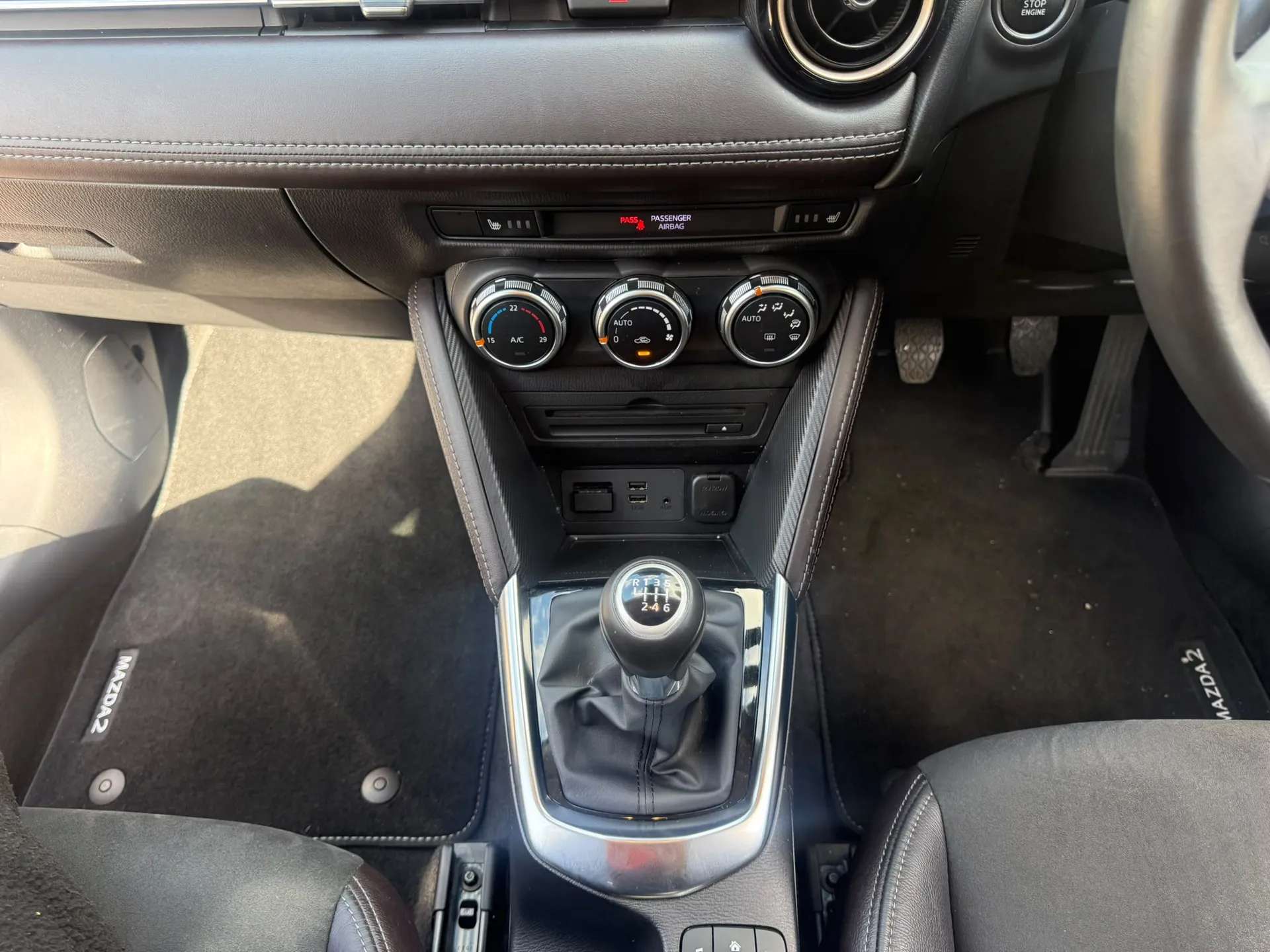 2019 MAZDA MAZDA2 2019 MAZDA MAZDA2