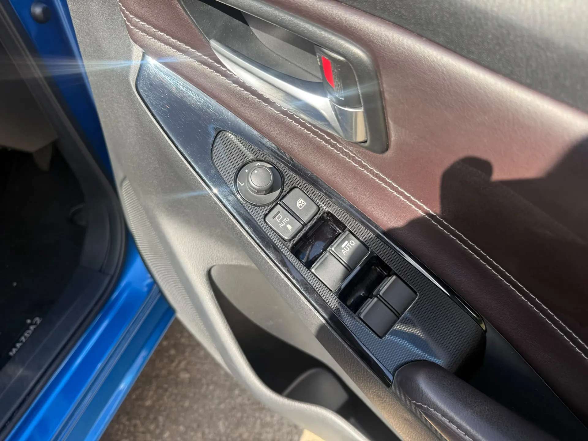 2019 MAZDA MAZDA2 2019 MAZDA MAZDA2