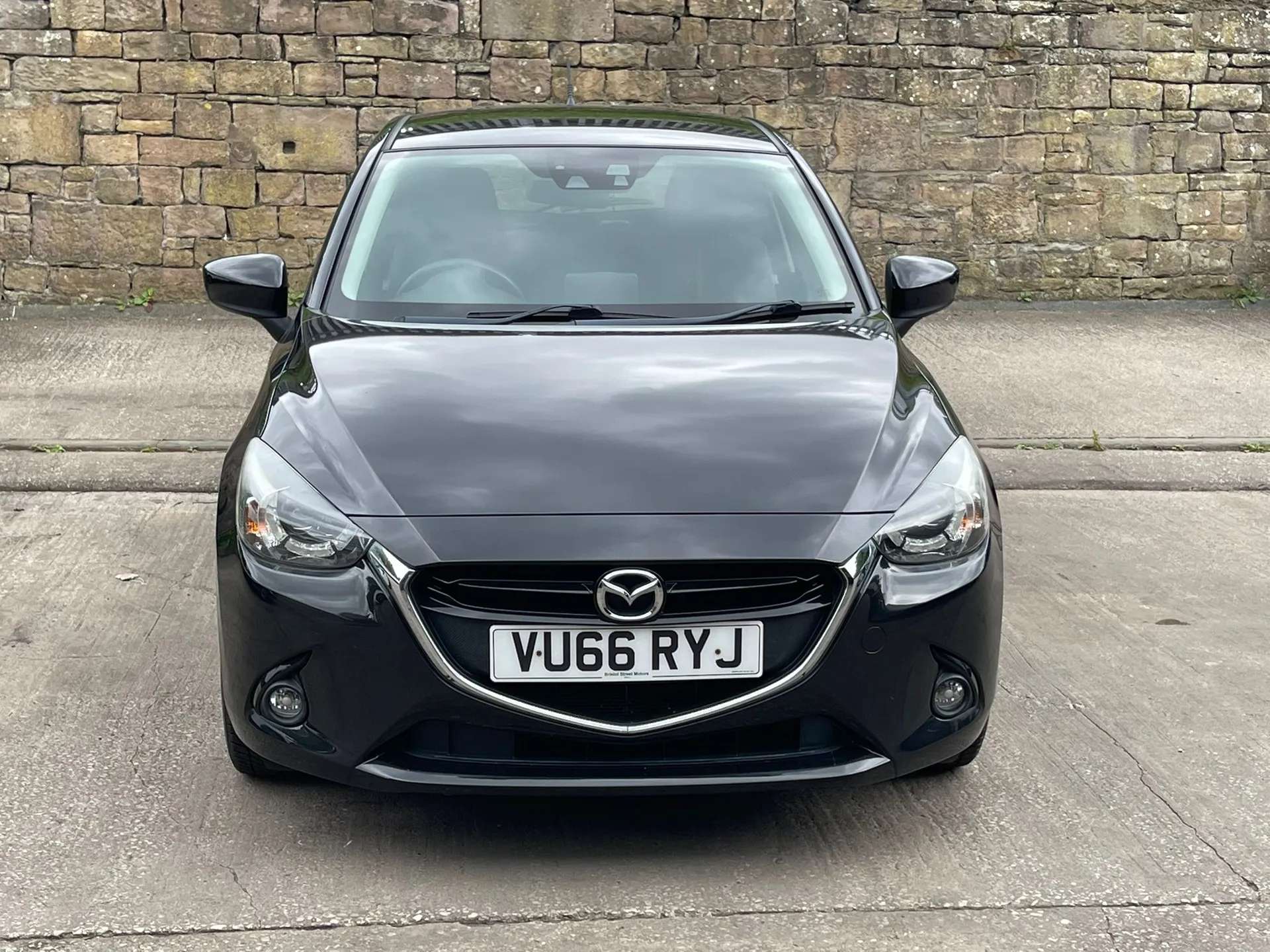 A 2016 MAZDA MAZDA2 1.5 115 Sport Nav 5dr âBLUETOOTHâ12 MONTH WARRANTYâ A 2016 MAZDA MAZDA2 1.5 115 Sport Nav 5dr âBLUETOOTHâ12 MONTH WARRANTYâ