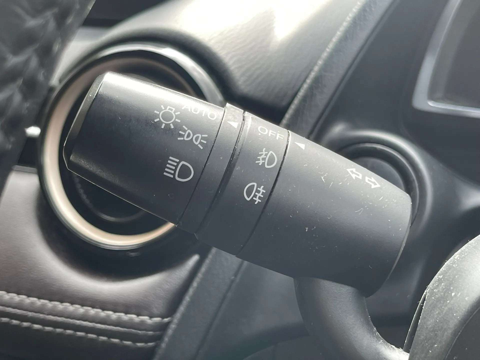 2018 MAZDA MAZDA2 2018 MAZDA MAZDA2