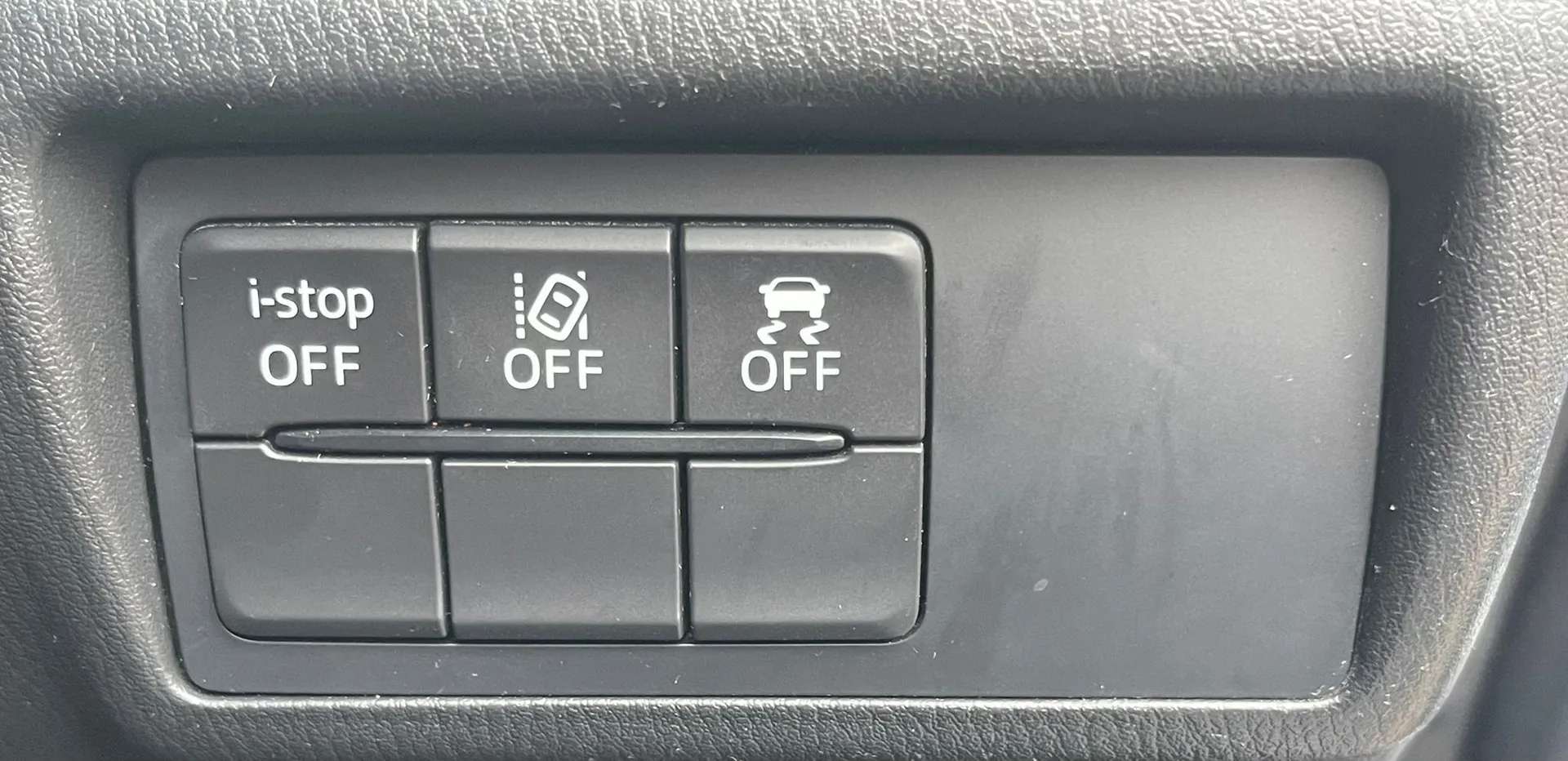 2020 MAZDA MX-5 2020 MAZDA MX-5