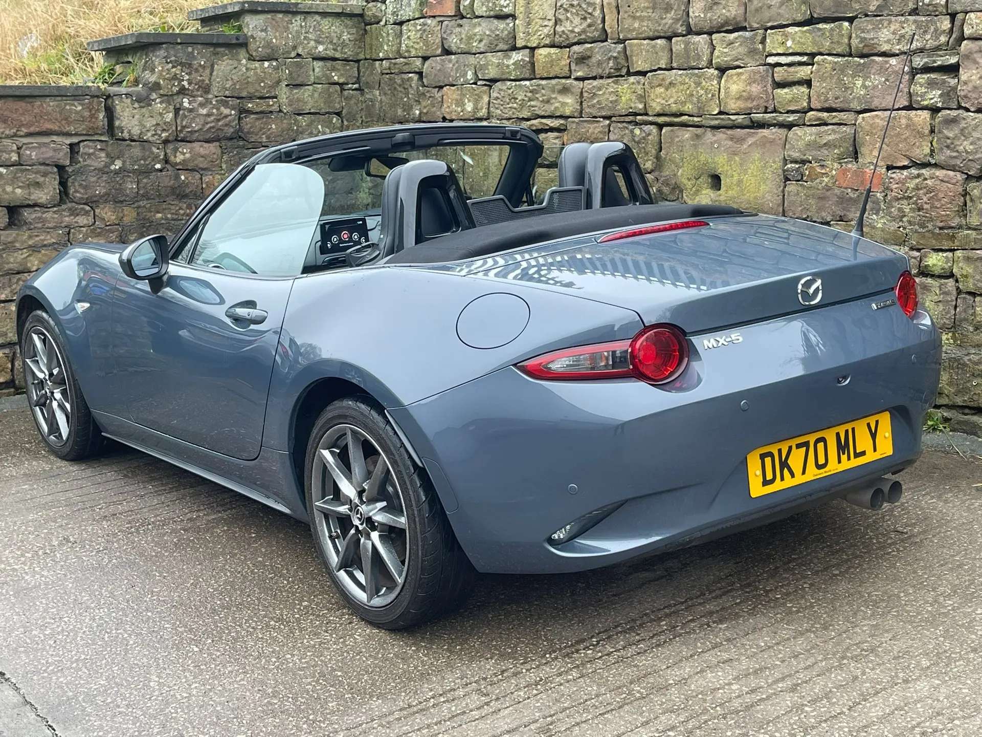 2020 MAZDA MX-5 2020 MAZDA MX-5