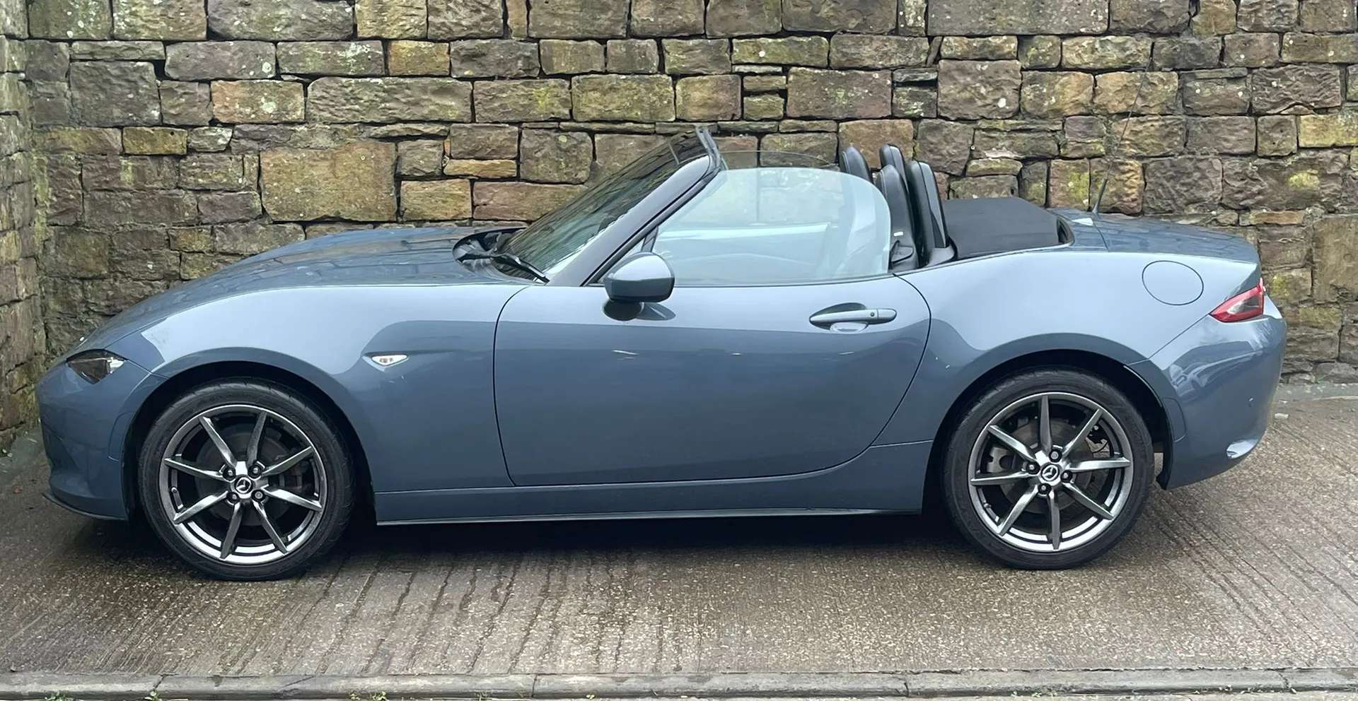 2020 MAZDA MX-5 2020 MAZDA MX-5