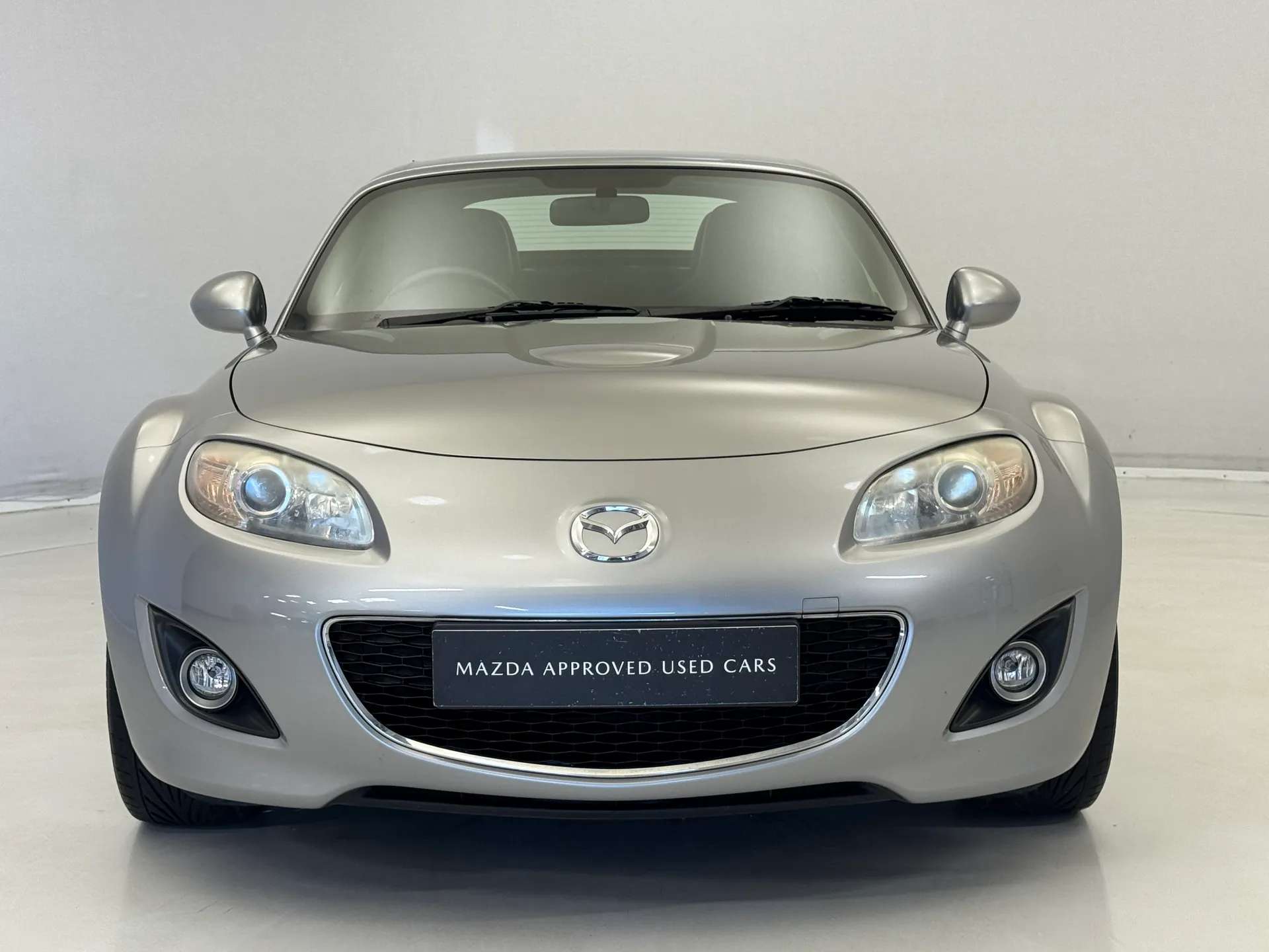 2010 MAZDA MX-5 2010 MAZDA MX-5