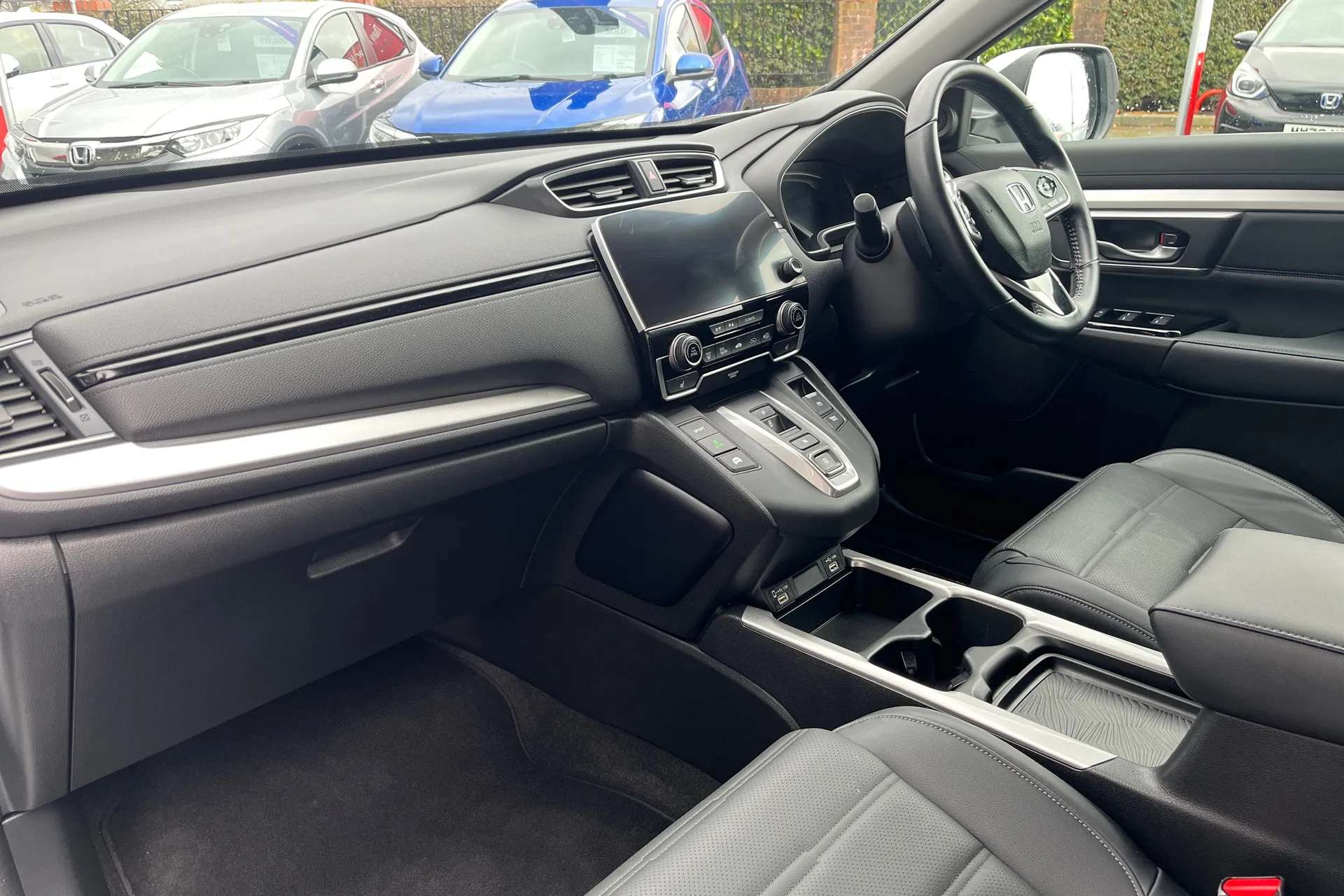 A 2023 HONDA CR-V 2.0 i-MMD Hybrid SR 5dr eCVT A 2023 HONDA CR-V 2.0 i-MMD Hybrid SR 5dr eCVT