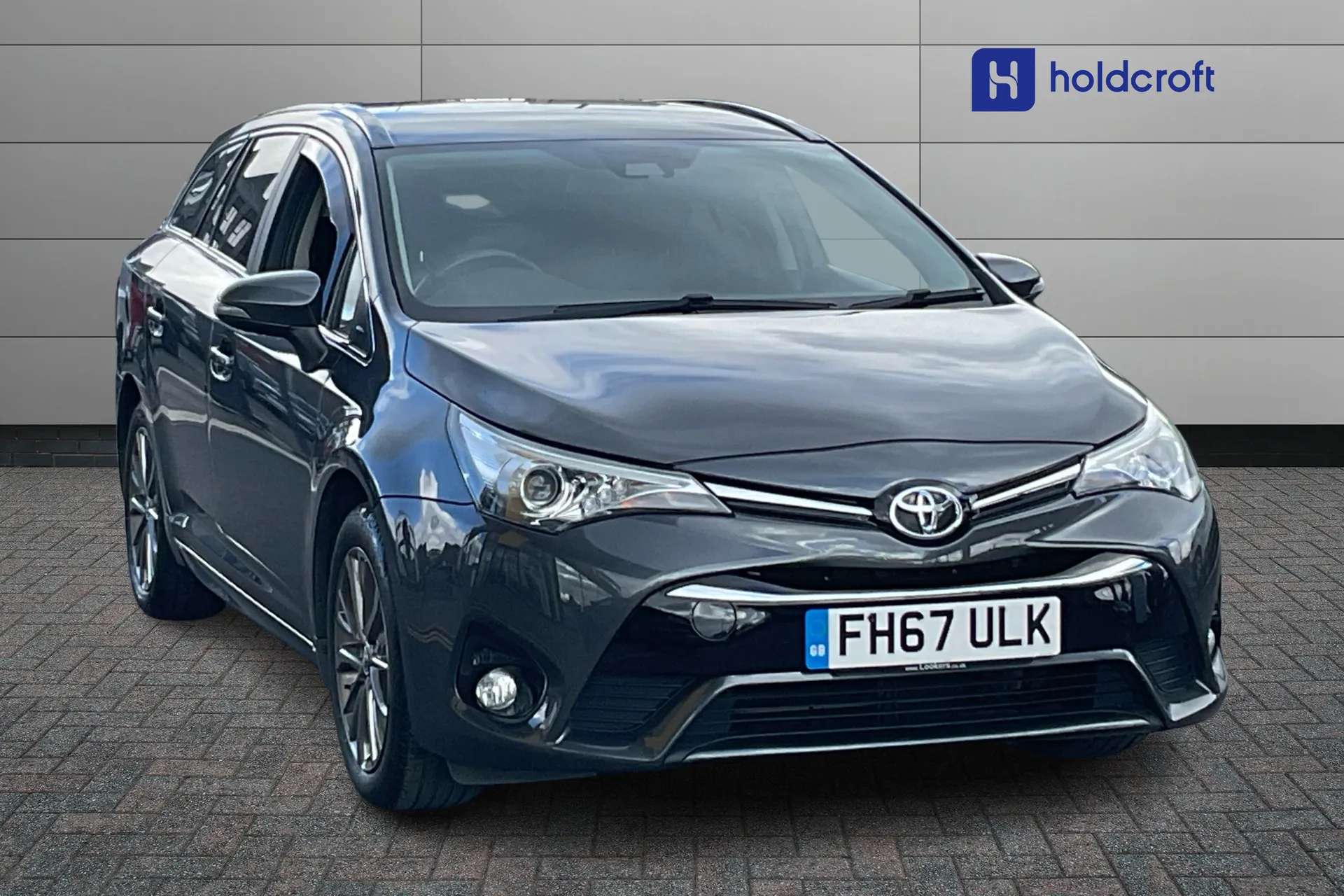 A 2018 TOYOTA AVENSIS 1.6D Business Edition 5dr A 2018 TOYOTA AVENSIS 1.6D Business Edition 5dr