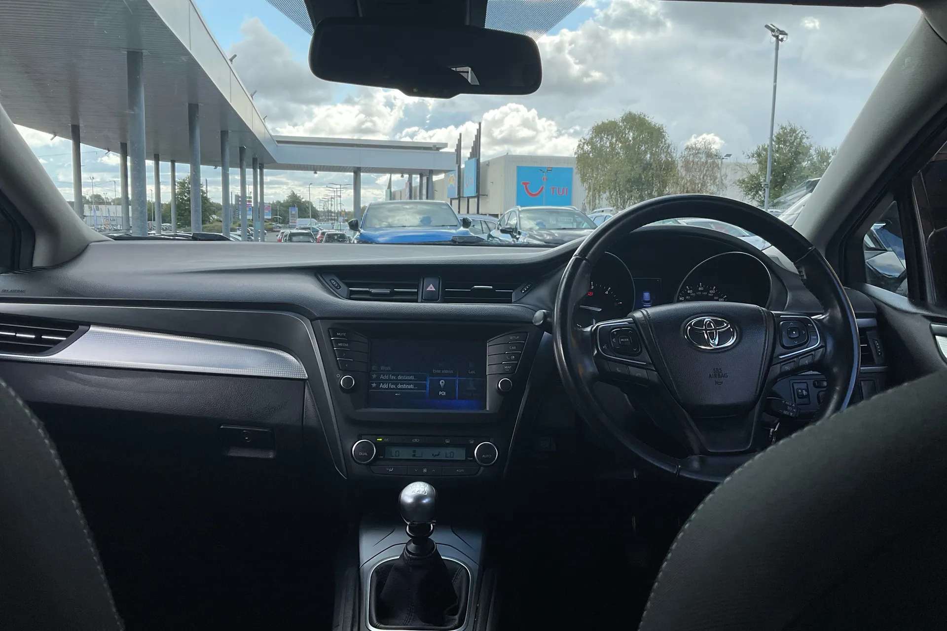 A 2018 TOYOTA AVENSIS 1.6D Business Edition 5dr A 2018 TOYOTA AVENSIS 1.6D Business Edition 5dr