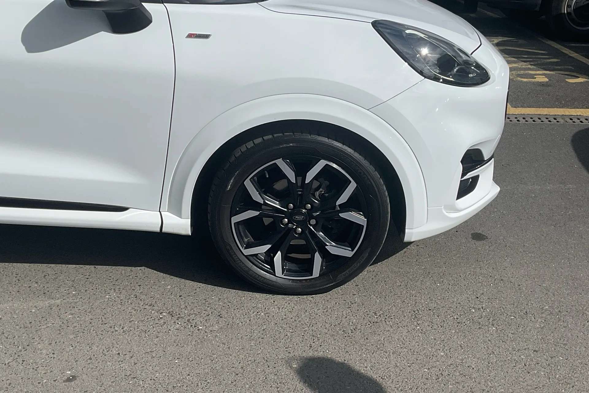 A 2021 FORD PUMA 1.0 EcoBoost Hybrid mHEV ST-Line X 5dr A 2021 FORD PUMA 1.0 EcoBoost Hybrid mHEV ST-Line X 5dr