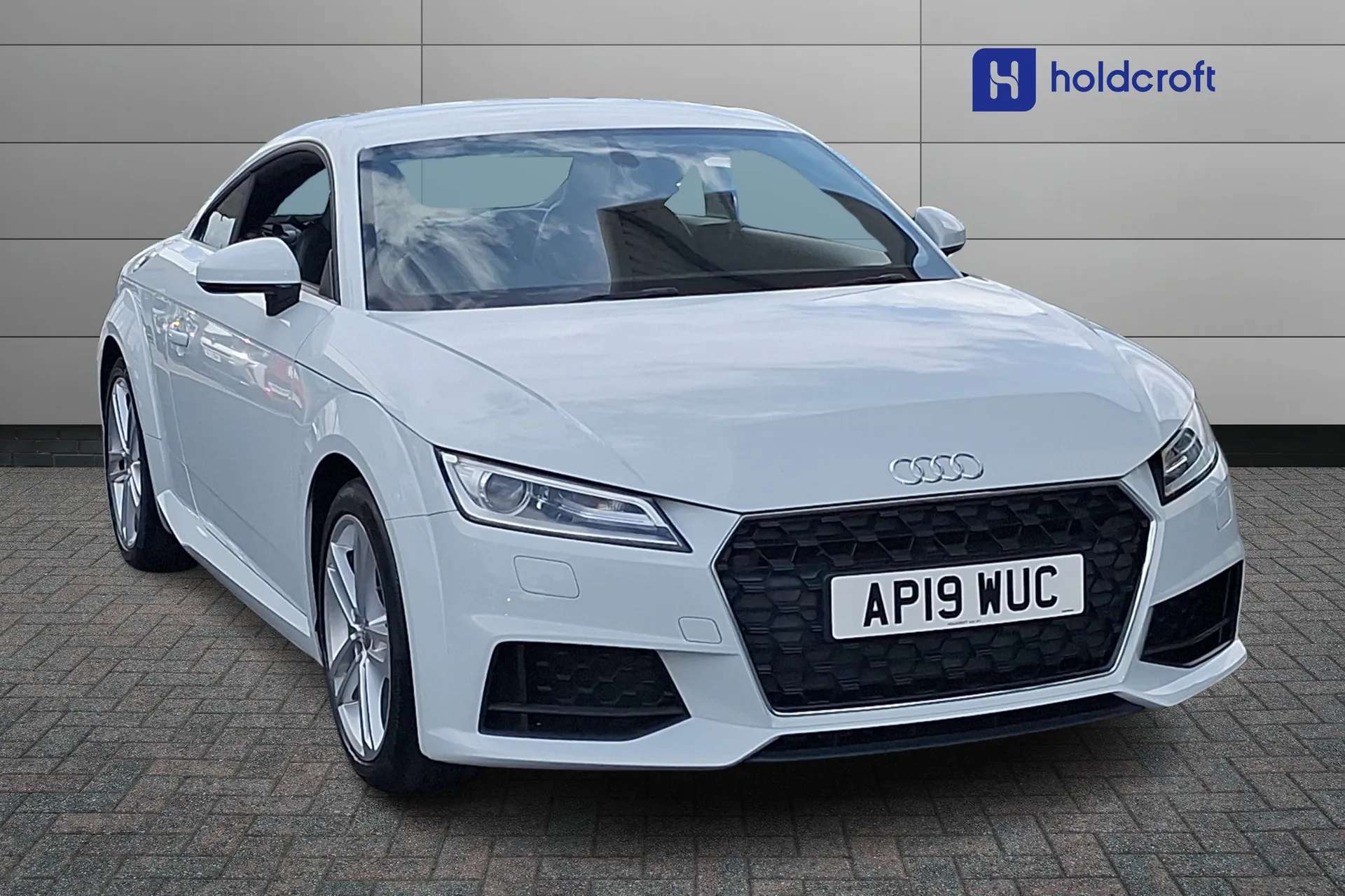 A 2019 AUDI TT 40 TFSI Sport 2dr S Tronic A 2019 AUDI TT 40 TFSI Sport 2dr S Tronic