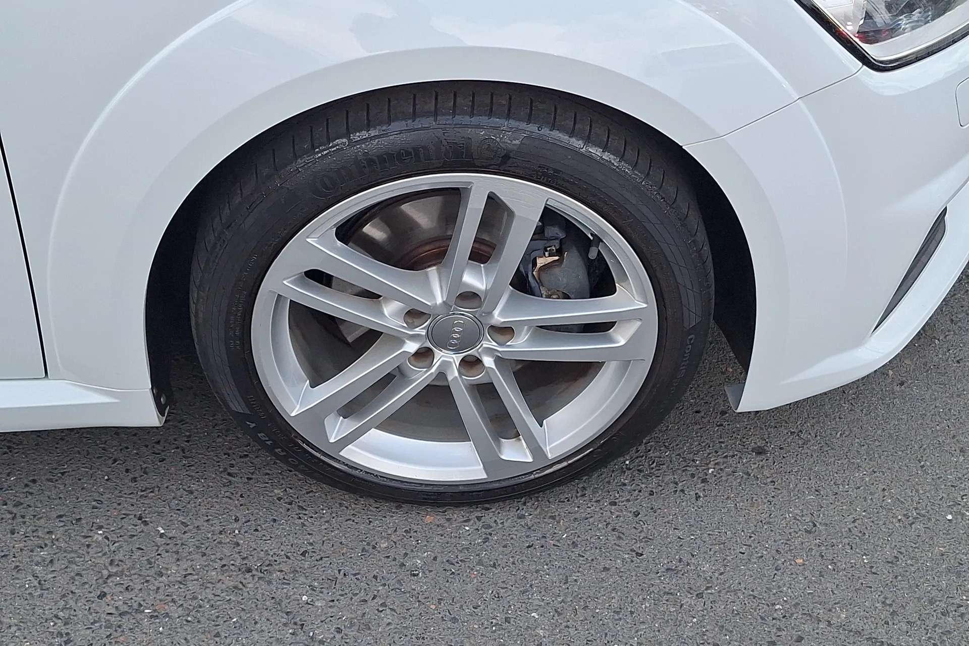 A 2019 AUDI TT 40 TFSI Sport 2dr S Tronic A 2019 AUDI TT 40 TFSI Sport 2dr S Tronic