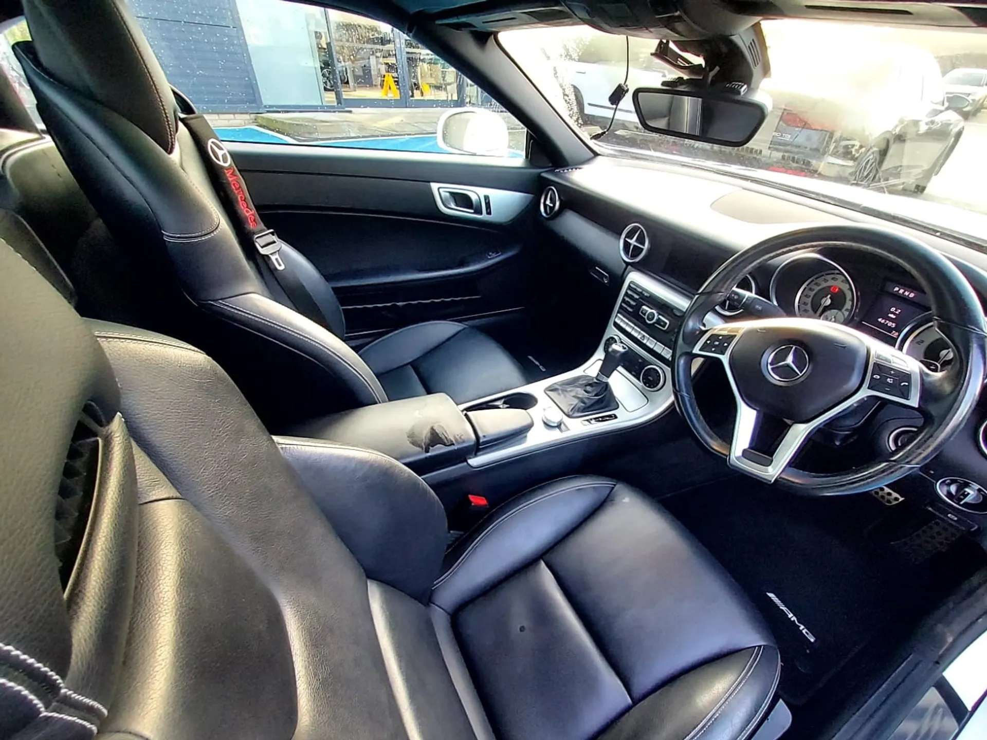 A 2014 MERCEDES-BENZ SLK SLK 250 CDI BlueEFFICIENCY AMG Sport 2dr Tip Auto A 2014 MERCEDES-BENZ SLK SLK 250 CDI BlueEFFICIENCY AMG Sport 2dr Tip Auto