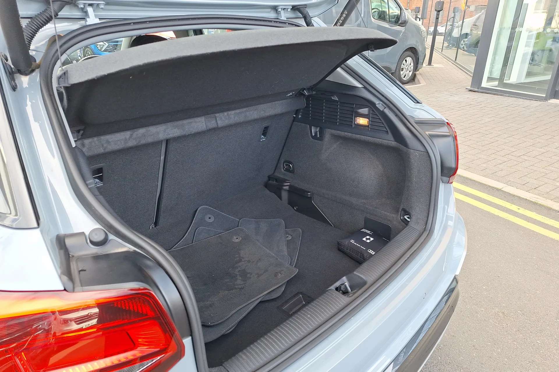 2023 AUDI Q2 2023 AUDI Q2