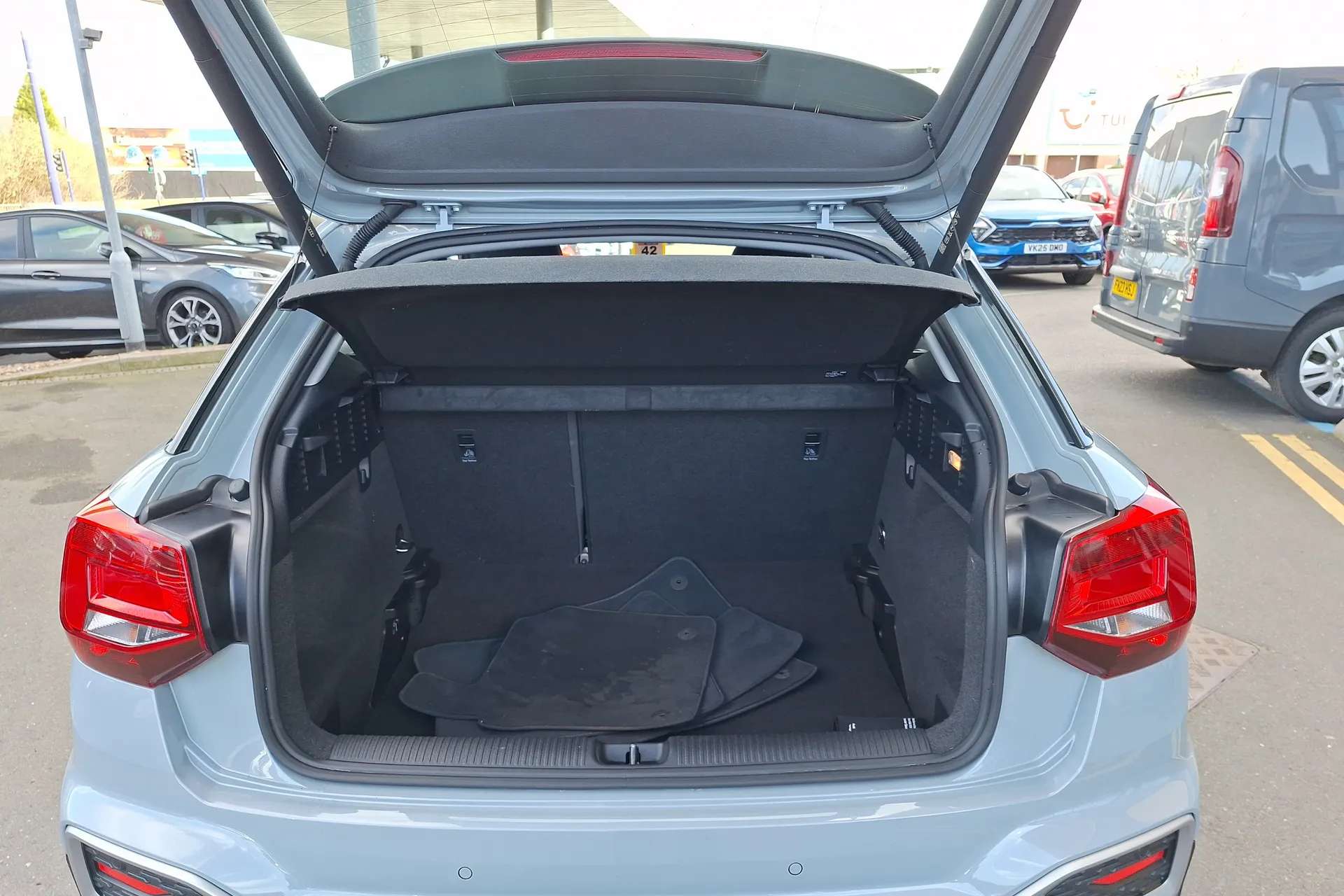 2023 AUDI Q2 2023 AUDI Q2