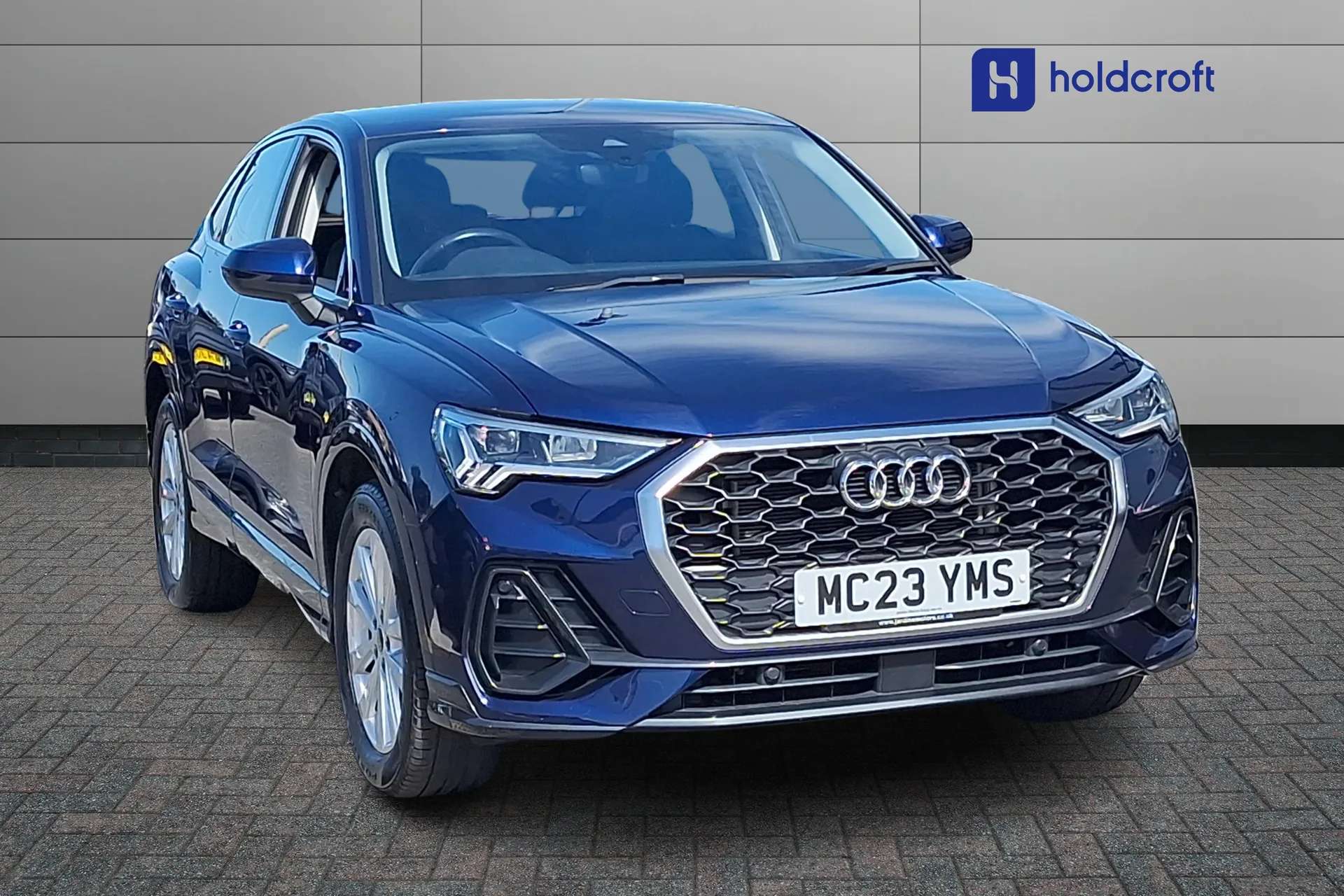 A 2023 AUDI Q3 35 TFSI Sport 5dr S Tronic A 2023 AUDI Q3 35 TFSI Sport 5dr S Tronic