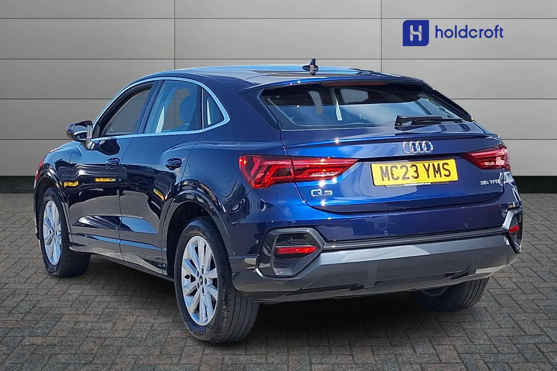A 2023 AUDI Q3 35 TFSI Sport 5dr S Tronic A 2023 AUDI Q3 35 TFSI Sport 5dr S Tronic