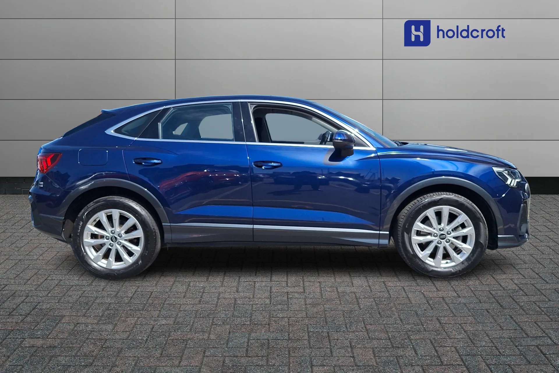 2023 AUDI Q3 2023 AUDI Q3
