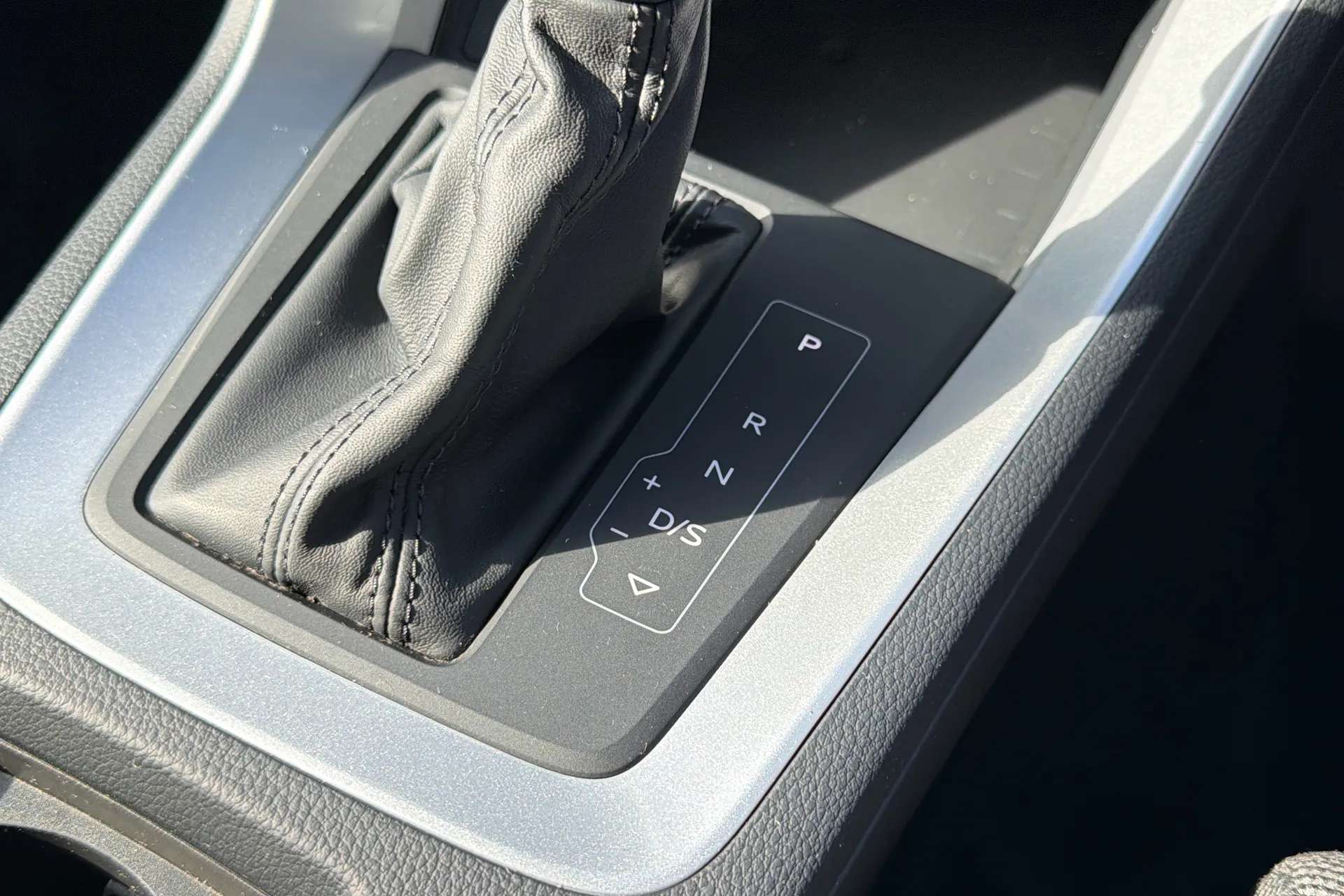 2023 AUDI Q3 2023 AUDI Q3